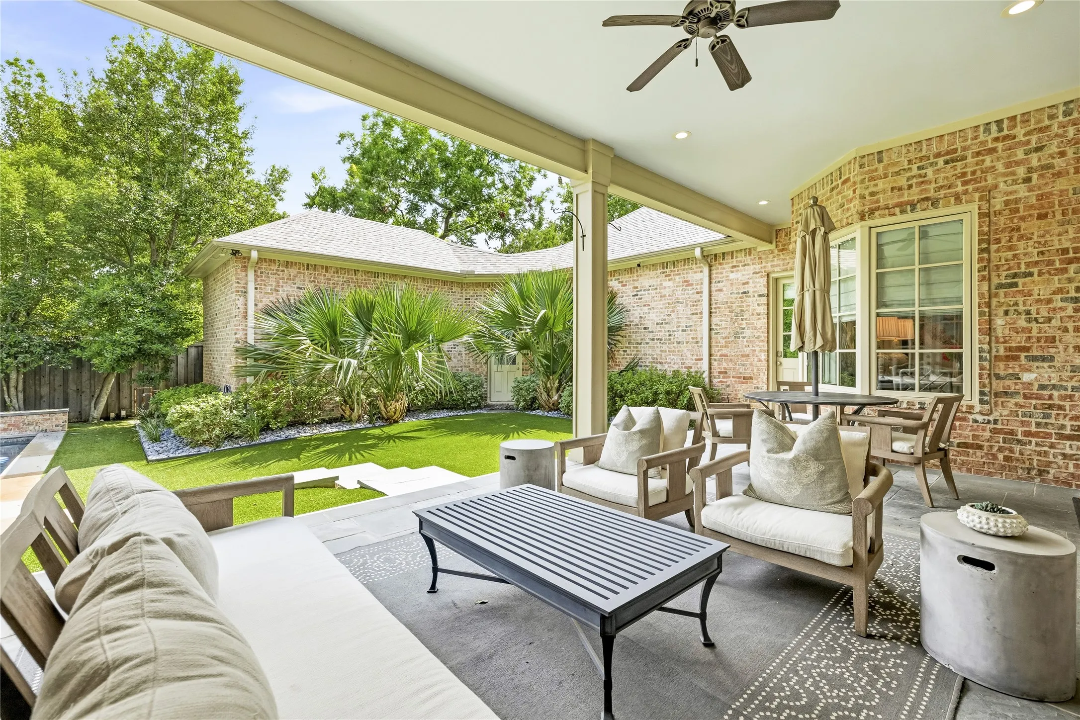 Single Family Residence For Sale in Dallas County , 6714 Glendora Avenue, Dallas, Texas 75230, 4 Bedroom, 6 Bathroom, 3 Garage spaces, 5,343 Sqft, built in 2007, mls#21338427, Real Estate Agent in Dallas, Homes For Sale in Dallas county, Homes For Sale in Dallas, Realtor in Dallas Texas, Real Estate Brokerage Independent Realty Texas, Luminita Cordes Realtor