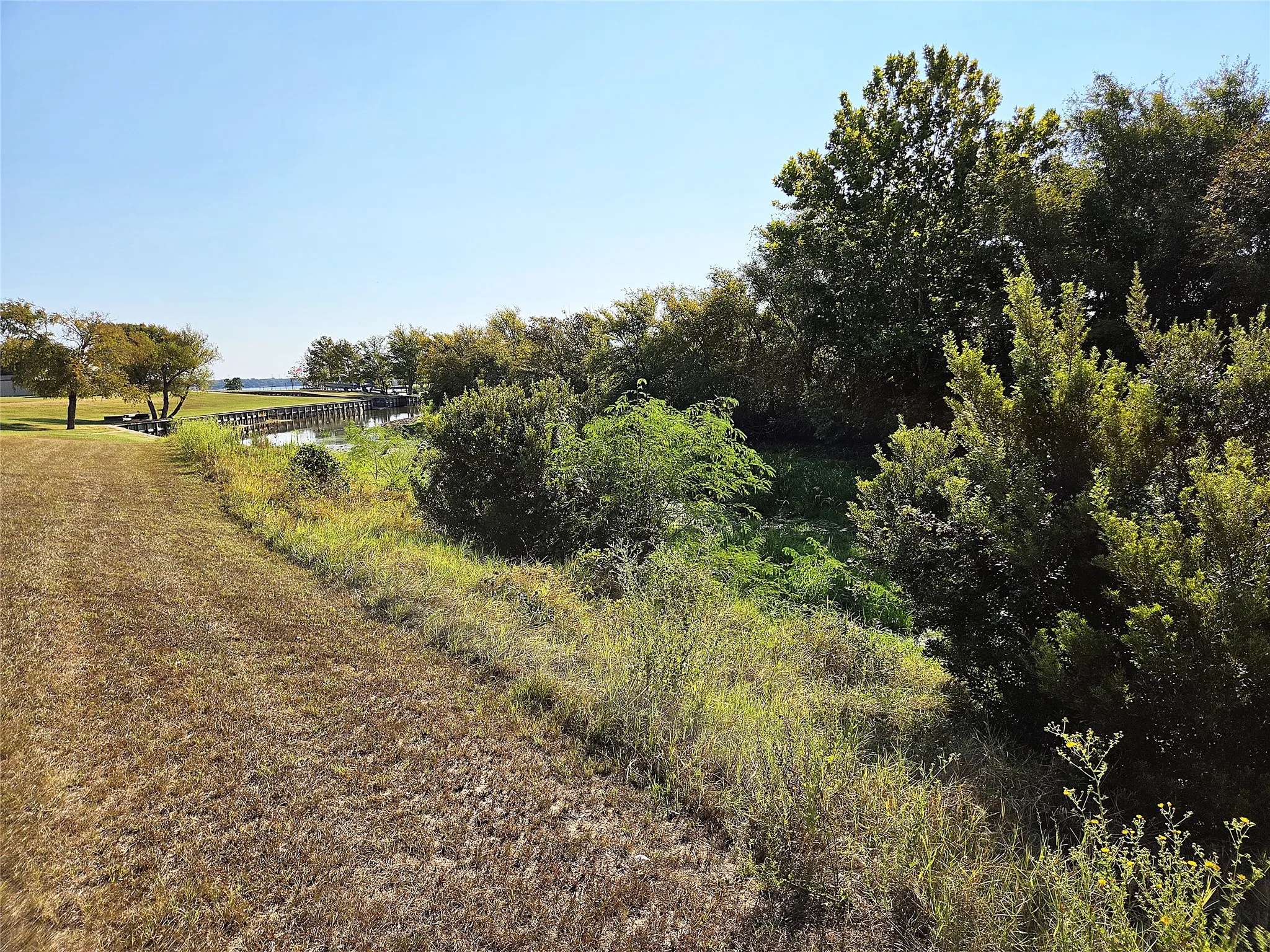Manufactured Home For Sale in Limestone County , 116 Lcr 751, Thornton, Texas 76687, 4 Bedroom, 2 Bathroom, Garage spaces, 1,728 Sqft, built in 1998, mls#21398148, Real Estate Agent in Thornton, Homes For Sale in Limestone county, Homes For Sale in Thornton, Realtor in Thornton Texas, Real Estate Brokerage Independent Realty Texas, Luminita Cordes Realtor