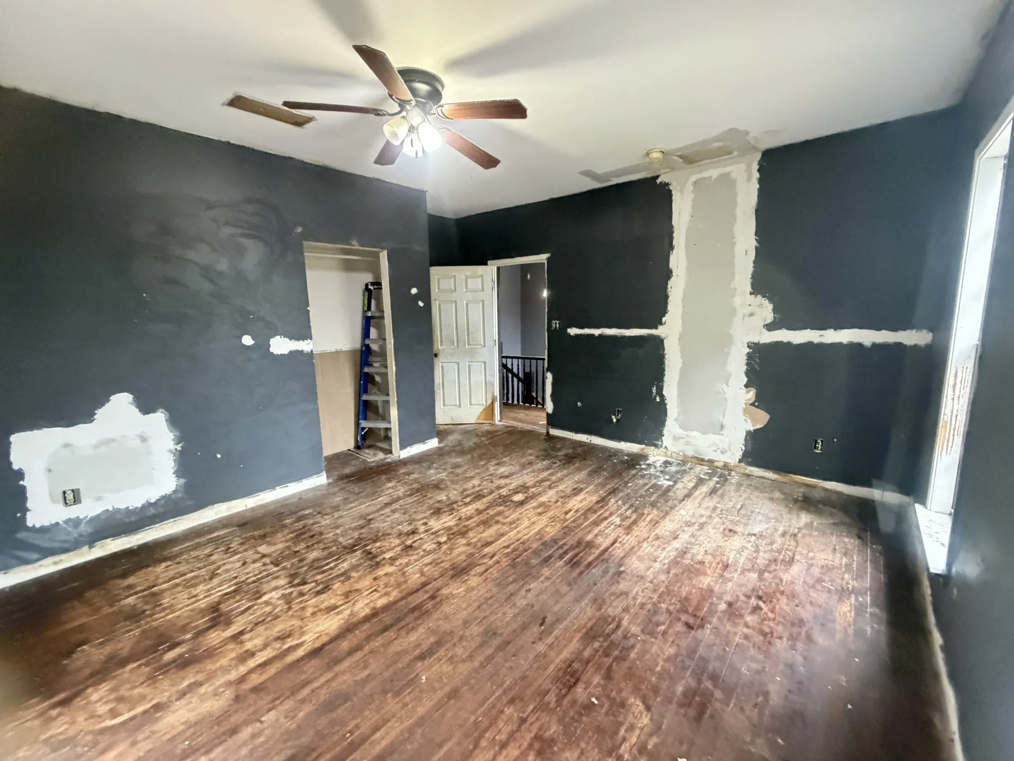Single Family Residence For Sale in Brown County , 1201 Vincent Street, Brownwood, Texas 76801, 4 Bedroom, 2 Bathroom, Garage spaces, 2,204 Sqft, built in 0, mls#21403653, Real Estate Agent in Brownwood, Homes For Sale in Brown county, Homes For Sale in Brownwood, Realtor in Brownwood Texas, Real Estate Brokerage Independent Realty Texas, Luminita Cordes Realtor