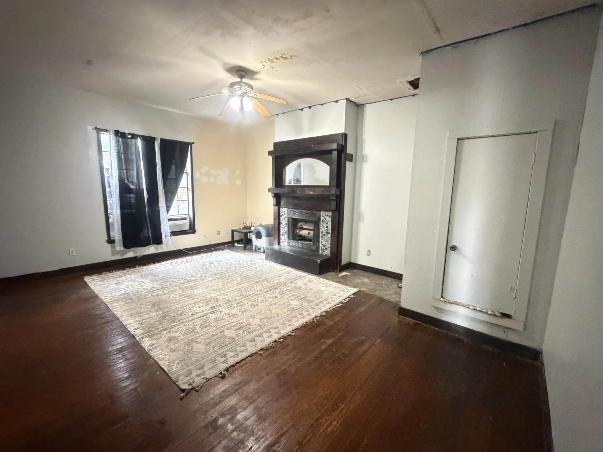 Single Family Residence For Sale in Brown County , 1201 Vincent Street, Brownwood, Texas 76801, 4 Bedroom, 2 Bathroom, Garage spaces, 2,204 Sqft, built in 0, mls#21403653, Real Estate Agent in Brownwood, Homes For Sale in Brown county, Homes For Sale in Brownwood, Realtor in Brownwood Texas, Real Estate Brokerage Independent Realty Texas, Luminita Cordes Realtor