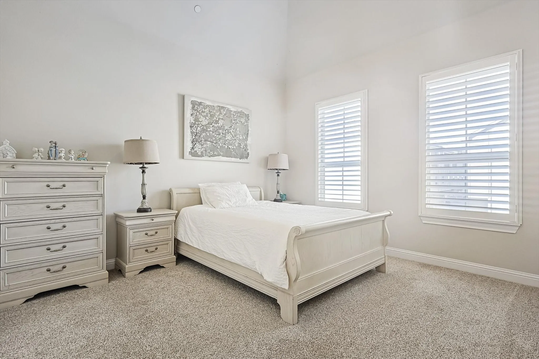 Townhouse For Sale in Denton County , 2812 Cedar Elm Drive, Carrollton, Texas 75010, 3 Bedroom, 3 Bathroom, 2 Garage spaces, 3,234 Sqft, built in 2014, mls#21403710, Real Estate Agent in Carrollton, Homes For Sale in Denton county, Homes For Sale in Carrollton, Realtor in Carrollton Texas, Real Estate Brokerage Independent Realty Texas, Luminita Cordes Realtor