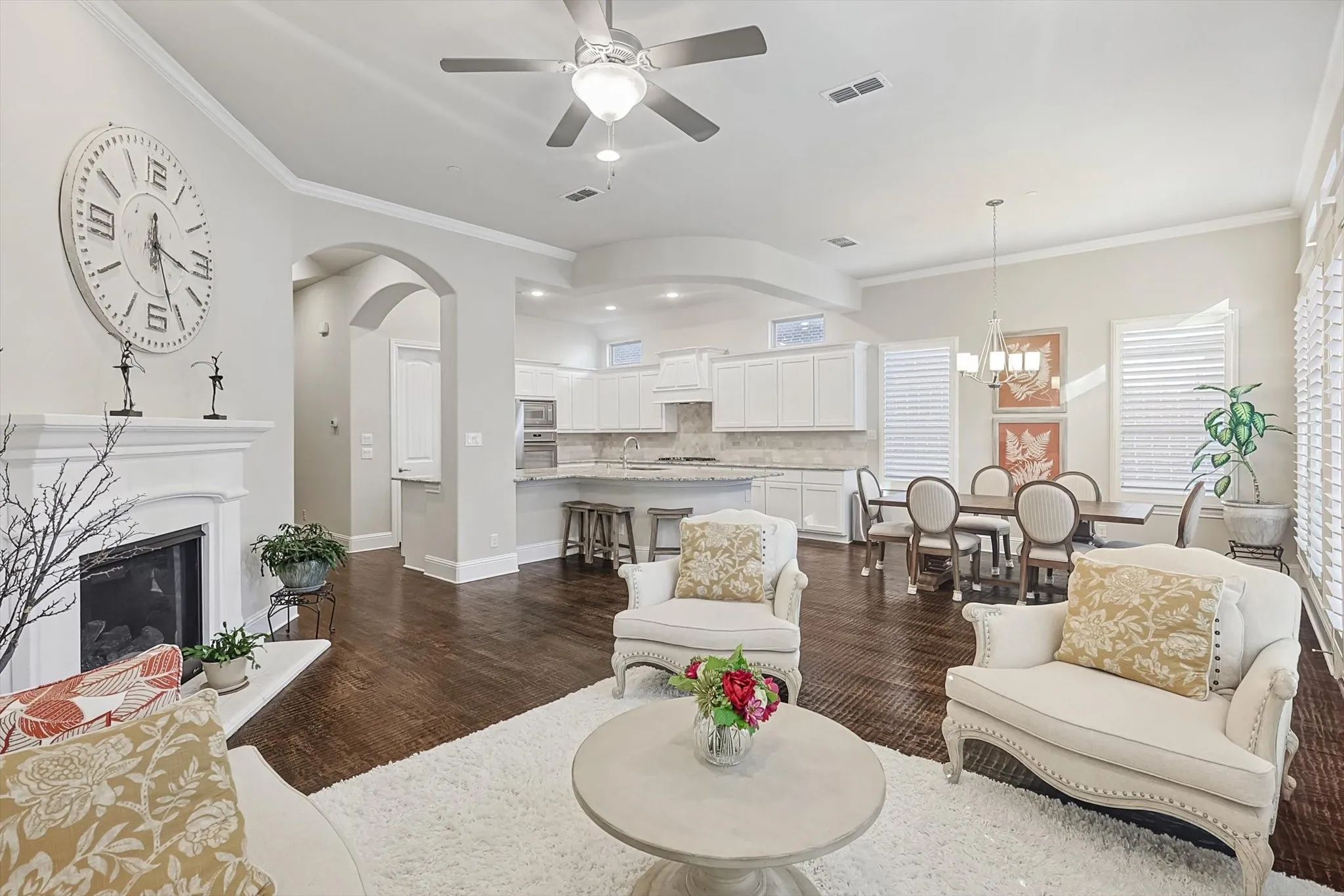 Townhouse For Sale in Denton County , 2812 Cedar Elm Drive, Carrollton, Texas 75010, 3 Bedroom, 3 Bathroom, 2 Garage spaces, 3,234 Sqft, built in 2014, mls#21403710, Real Estate Agent in Carrollton, Homes For Sale in Denton county, Homes For Sale in Carrollton, Realtor in Carrollton Texas, Real Estate Brokerage Independent Realty Texas, Luminita Cordes Realtor