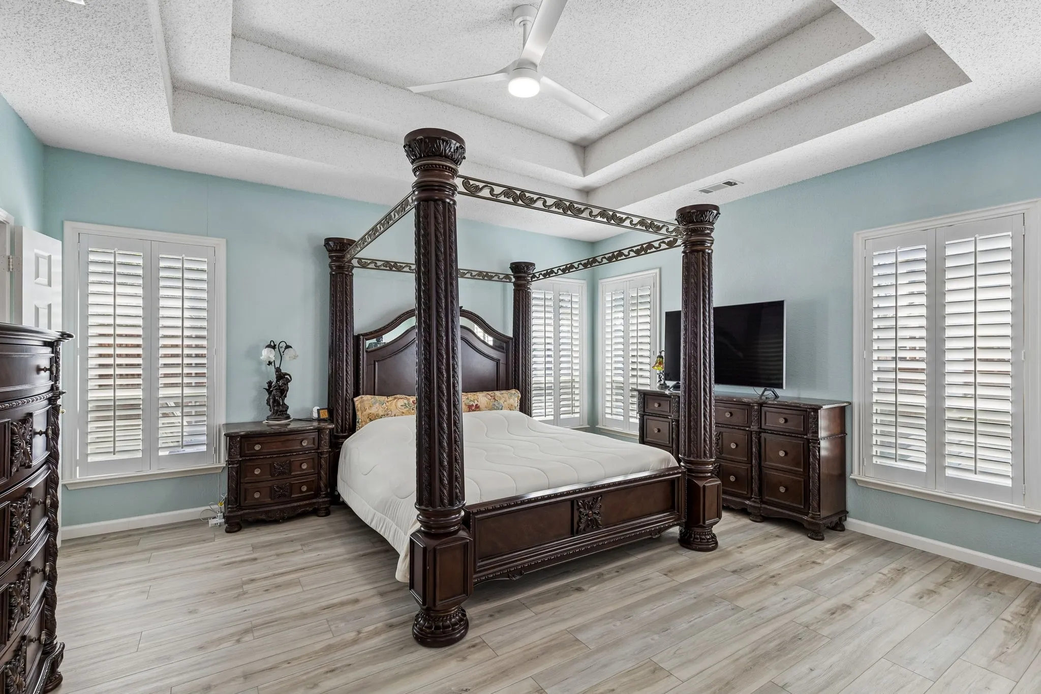 Single Family Residence For Sale in Denton County , 27 Monterey Drive, Trophy Club, Texas 76262, 4 Bedroom, 3 Bathroom, 2 Garage spaces, 3,183 Sqft, built in 1995, mls#21400510, Real Estate Agent in Trophy Club, Homes For Sale in Denton county, Homes For Sale in Trophy Club, Realtor in Trophy Club Texas, Real Estate Brokerage Independent Realty Texas, Luminita Cordes Realtor