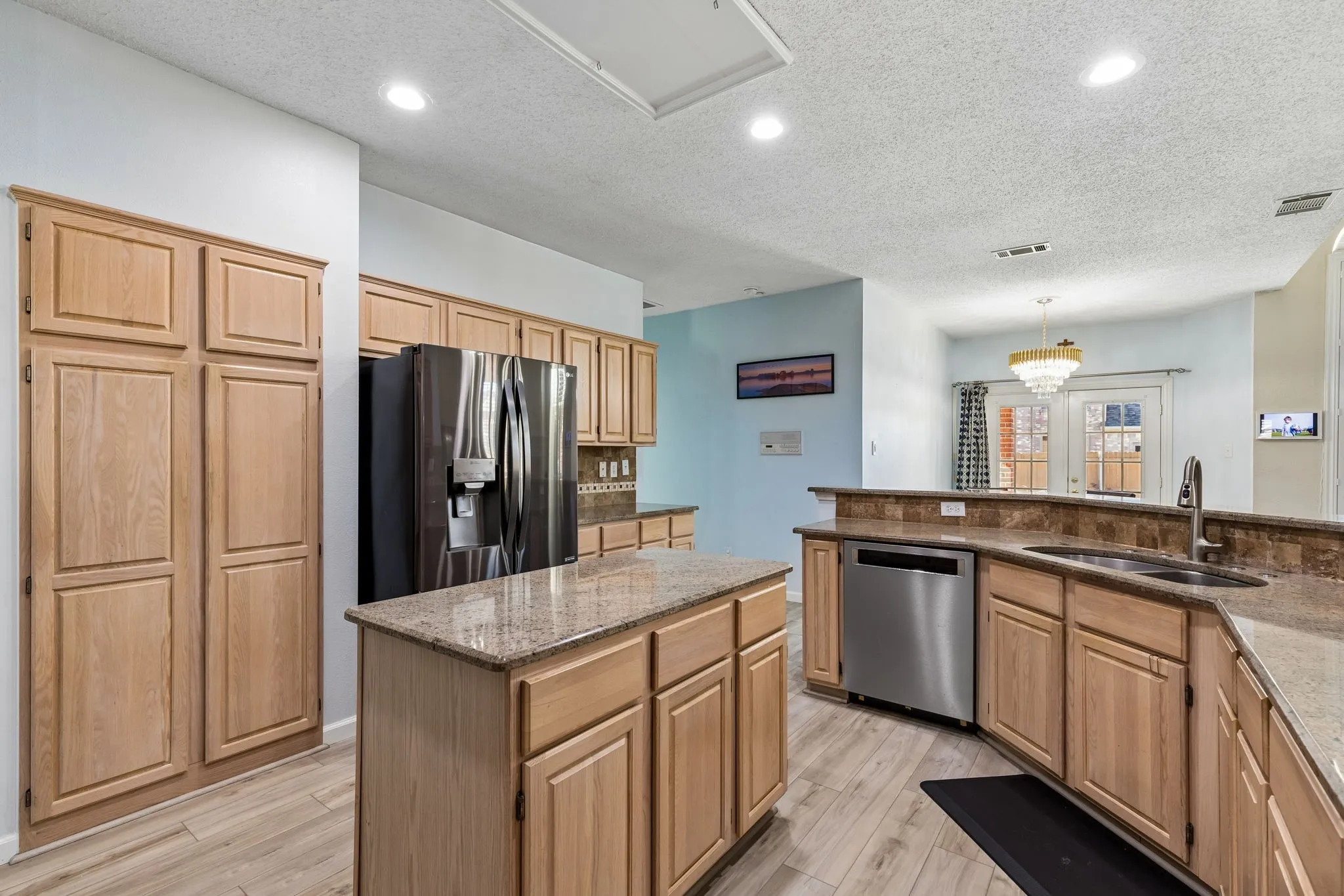 Single Family Residence For Sale in Denton County , 27 Monterey Drive, Trophy Club, Texas 76262, 4 Bedroom, 3 Bathroom, 2 Garage spaces, 3,183 Sqft, built in 1995, mls#21400510, Real Estate Agent in Trophy Club, Homes For Sale in Denton county, Homes For Sale in Trophy Club, Realtor in Trophy Club Texas, Real Estate Brokerage Independent Realty Texas, Luminita Cordes Realtor