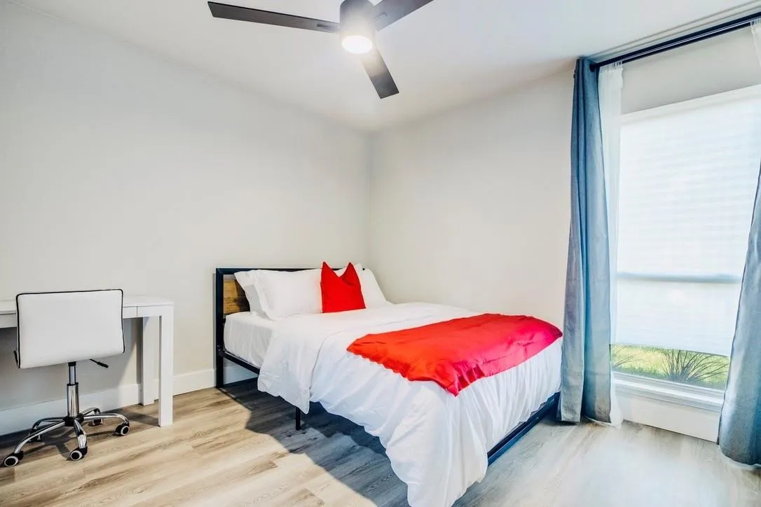 Single Family Residence For Rent in Denton County , 5708 Perrin Street, The Colony, Texas 75056, 3 Bedroom, 2 Bathroom, Garage spaces, 1,076 Sqft, built in 1982, mls#21403699, Real Estate Agent in The Colony, Homes For Rent in Denton county, Homes For Rent in The Colony, Realtor in The Colony Texas, Real Estate Brokerage Independent Realty Texas, Luminita Cordes Realtor