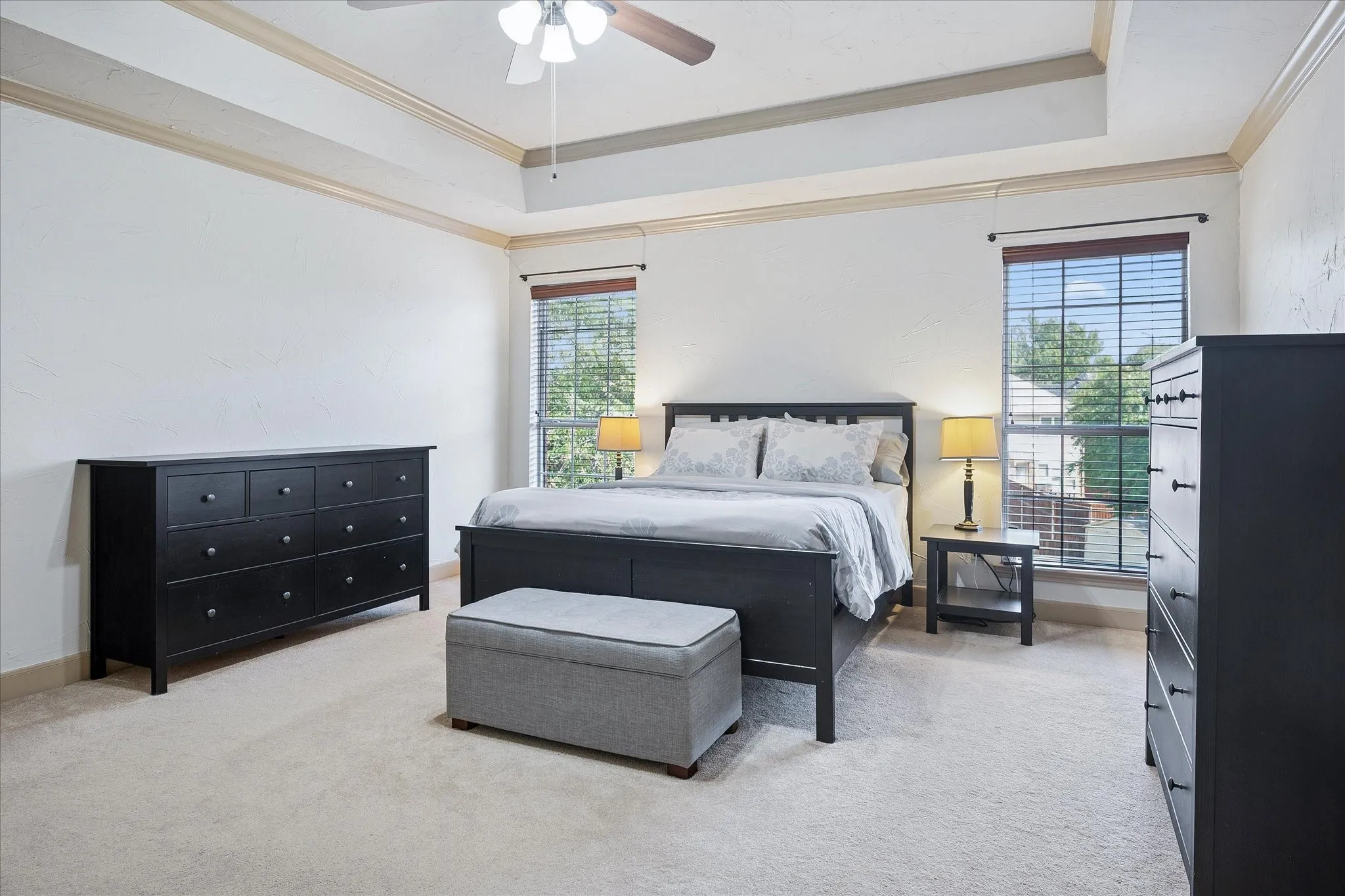 Single Family Residence For Sale in Dallas County , 1211 Laguna Place, Carrollton, Texas 75006, 4 Bedroom, 3 Bathroom, 2 Garage spaces, 3,059 Sqft, built in 1986, mls#21403713, Real Estate Agent in Carrollton, Homes For Sale in Dallas county, Homes For Sale in Carrollton, Realtor in Carrollton Texas, Real Estate Brokerage Independent Realty Texas, Luminita Cordes Realtor