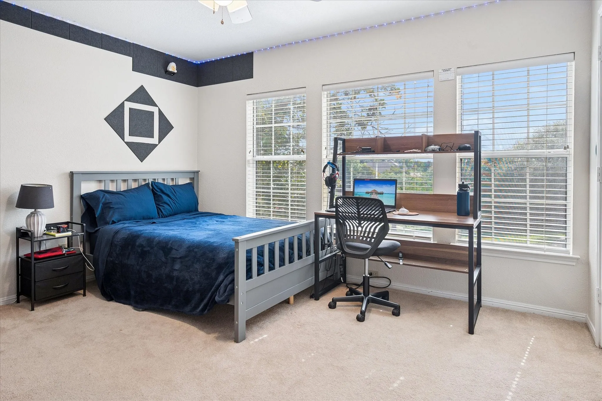 Single Family Residence For Sale in Dallas County , 1211 Laguna Place, Carrollton, Texas 75006, 4 Bedroom, 3 Bathroom, 2 Garage spaces, 3,059 Sqft, built in 1986, mls#21403713, Real Estate Agent in Carrollton, Homes For Sale in Dallas county, Homes For Sale in Carrollton, Realtor in Carrollton Texas, Real Estate Brokerage Independent Realty Texas, Luminita Cordes Realtor