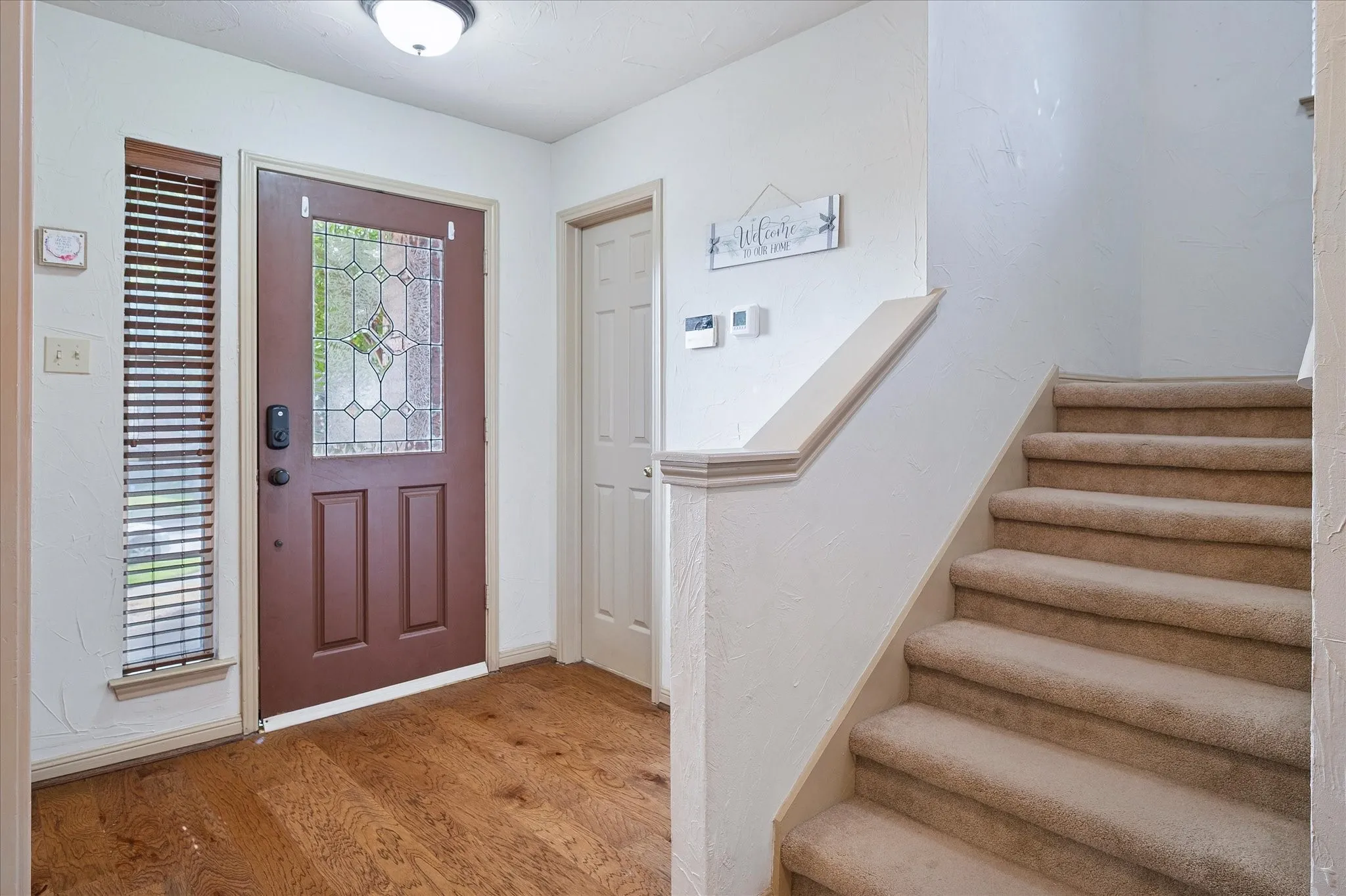 Single Family Residence For Sale in Dallas County , 1211 Laguna Place, Carrollton, Texas 75006, 4 Bedroom, 3 Bathroom, 2 Garage spaces, 3,059 Sqft, built in 1986, mls#21403713, Real Estate Agent in Carrollton, Homes For Sale in Dallas county, Homes For Sale in Carrollton, Realtor in Carrollton Texas, Real Estate Brokerage Independent Realty Texas, Luminita Cordes Realtor