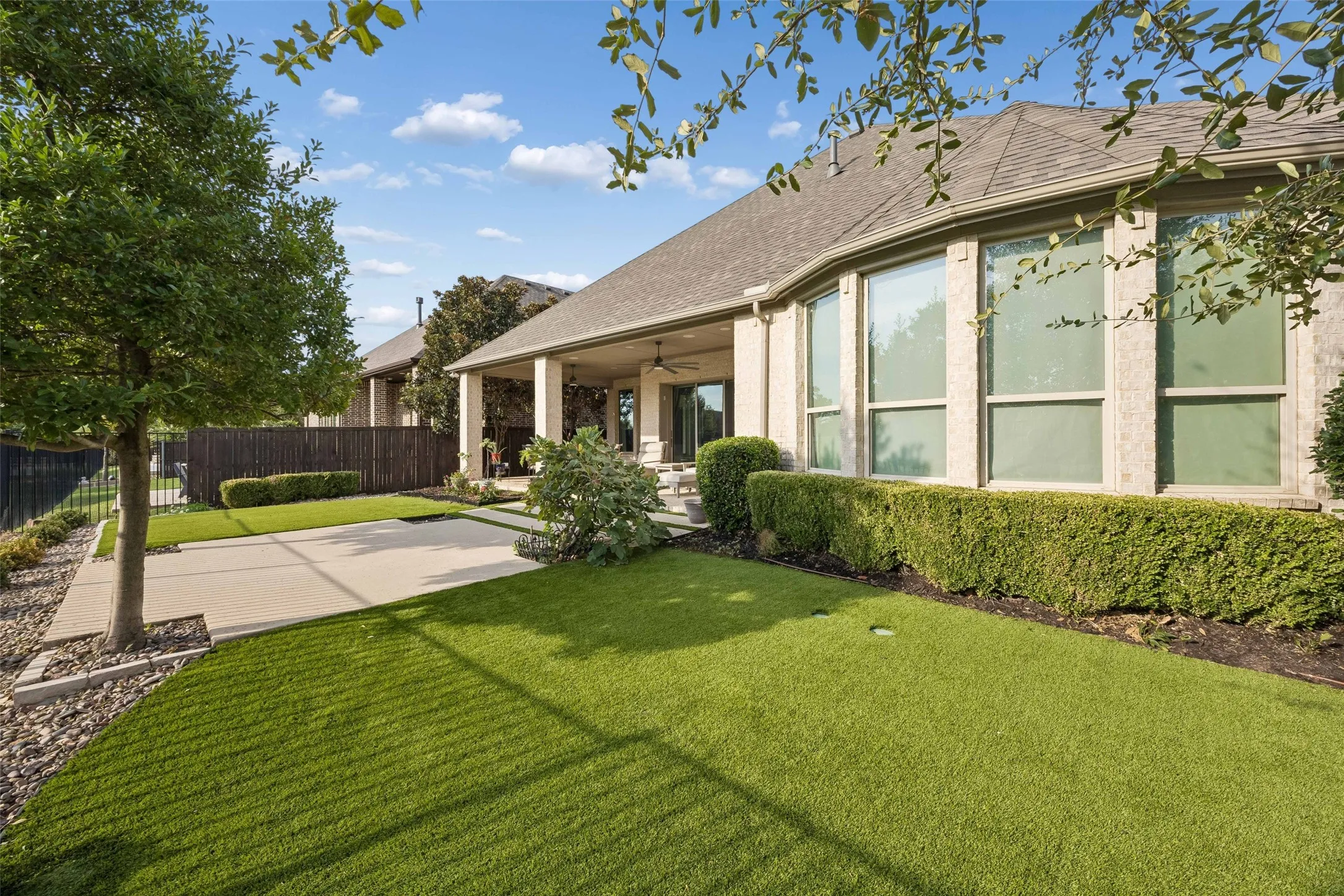 Single Family Residence For Sale in Tarrant County , 5729 Heron Drive W, Colleyville, Texas 76034, 3 Bedroom, 3 Bathroom, 3 Garage spaces, 2,911 Sqft, built in 2015, mls#21397940, Real Estate Agent in Colleyville, Homes For Sale in Tarrant county, Homes For Sale in Colleyville, Realtor in Colleyville Texas, Real Estate Brokerage Independent Realty Texas, Luminita Cordes Realtor