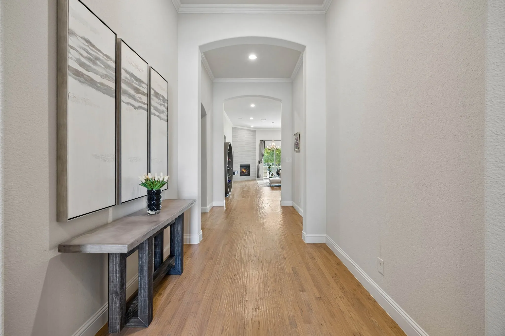 Single Family Residence For Sale in Tarrant County , 5729 Heron Drive W, Colleyville, Texas 76034, 3 Bedroom, 3 Bathroom, 3 Garage spaces, 2,911 Sqft, built in 2015, mls#21397940, Real Estate Agent in Colleyville, Homes For Sale in Tarrant county, Homes For Sale in Colleyville, Realtor in Colleyville Texas, Real Estate Brokerage Independent Realty Texas, Luminita Cordes Realtor