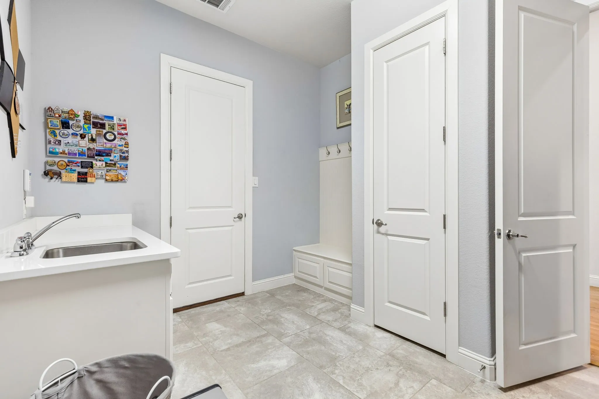 Single Family Residence For Sale in Tarrant County , 5729 Heron Drive W, Colleyville, Texas 76034, 3 Bedroom, 3 Bathroom, 3 Garage spaces, 2,911 Sqft, built in 2015, mls#21397940, Real Estate Agent in Colleyville, Homes For Sale in Tarrant county, Homes For Sale in Colleyville, Realtor in Colleyville Texas, Real Estate Brokerage Independent Realty Texas, Luminita Cordes Realtor