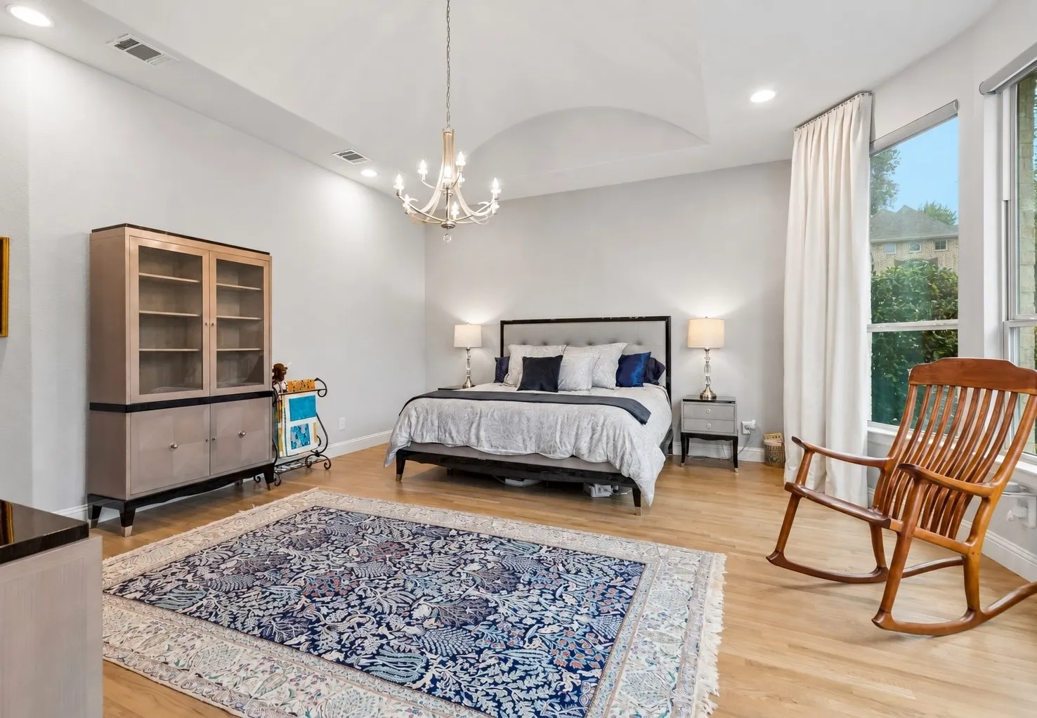 Single Family Residence For Sale in Tarrant County , 5729 Heron Drive W, Colleyville, Texas 76034, 3 Bedroom, 3 Bathroom, 3 Garage spaces, 2,911 Sqft, built in 2015, mls#21397940, Real Estate Agent in Colleyville, Homes For Sale in Tarrant county, Homes For Sale in Colleyville, Realtor in Colleyville Texas, Real Estate Brokerage Independent Realty Texas, Luminita Cordes Realtor