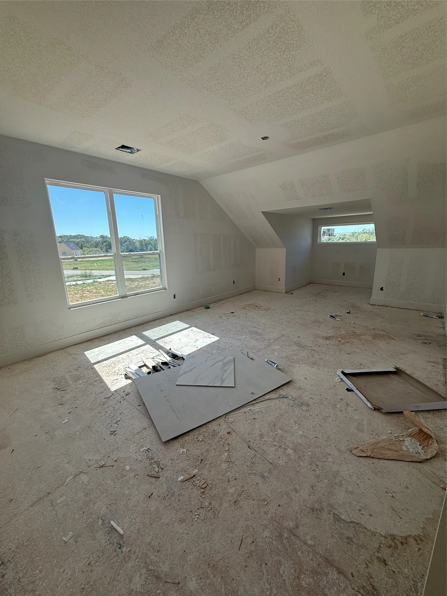 Upstairs bonus room or 4th bedroom