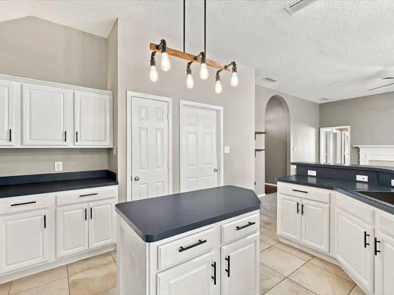 Single Family Residence For Rent in Tarrant County , 3709 Staghorn Circle N, Fort Worth, Texas 76137, 4 Bedroom, 2 Bathroom, 2 Garage spaces, 1,801 Sqft, built in 1999, mls#21403647, Real Estate Agent in Fort Worth, Homes For Rent in Tarrant county, Homes For Rent in Fort Worth, Realtor in Fort Worth Texas, Real Estate Brokerage Independent Realty Texas, Luminita Cordes Realtor