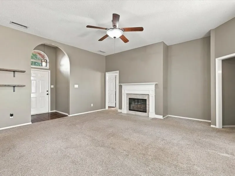 Single Family Residence For Rent in Tarrant County , 3709 Staghorn Circle N, Fort Worth, Texas 76137, 4 Bedroom, 2 Bathroom, 2 Garage spaces, 1,801 Sqft, built in 1999, mls#21403647, Real Estate Agent in Fort Worth, Homes For Rent in Tarrant county, Homes For Rent in Fort Worth, Realtor in Fort Worth Texas, Real Estate Brokerage Independent Realty Texas, Luminita Cordes Realtor