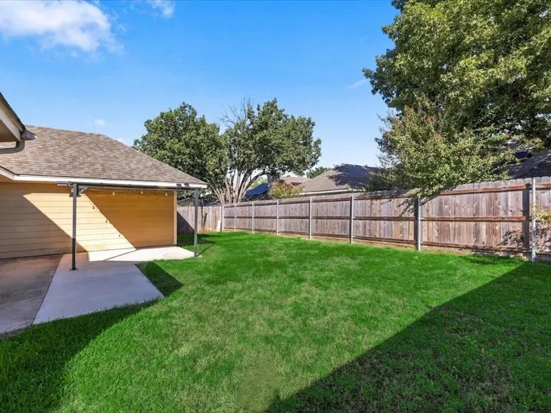 Single Family Residence For Rent in Tarrant County , 3709 Staghorn Circle N, Fort Worth, Texas 76137, 4 Bedroom, 2 Bathroom, 2 Garage spaces, 1,801 Sqft, built in 1999, mls#21403647, Real Estate Agent in Fort Worth, Homes For Rent in Tarrant county, Homes For Rent in Fort Worth, Realtor in Fort Worth Texas, Real Estate Brokerage Independent Realty Texas, Luminita Cordes Realtor
