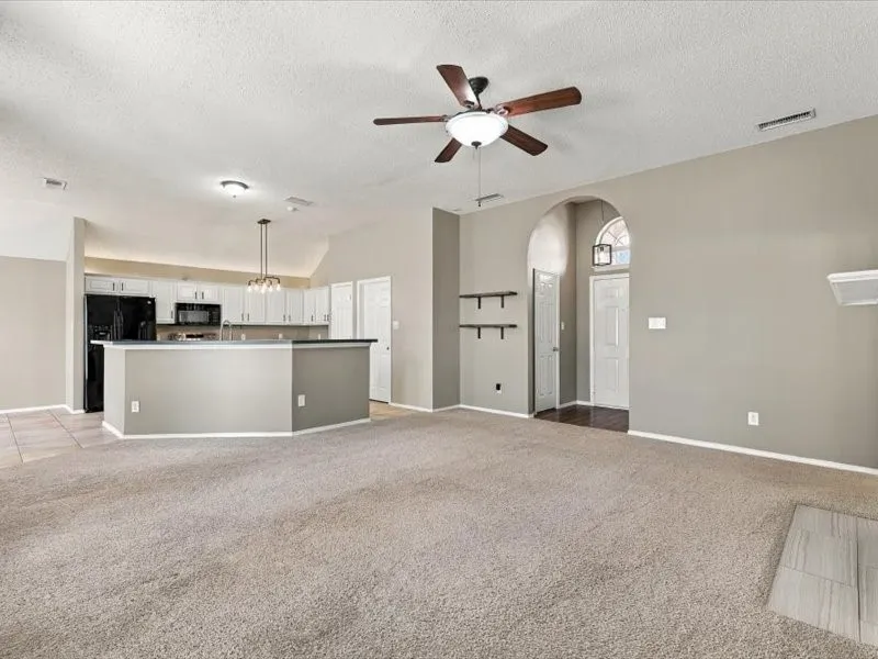 Single Family Residence For Rent in Tarrant County , 3709 Staghorn Circle N, Fort Worth, Texas 76137, 4 Bedroom, 2 Bathroom, 2 Garage spaces, 1,801 Sqft, built in 1999, mls#21403647, Real Estate Agent in Fort Worth, Homes For Rent in Tarrant county, Homes For Rent in Fort Worth, Realtor in Fort Worth Texas, Real Estate Brokerage Independent Realty Texas, Luminita Cordes Realtor