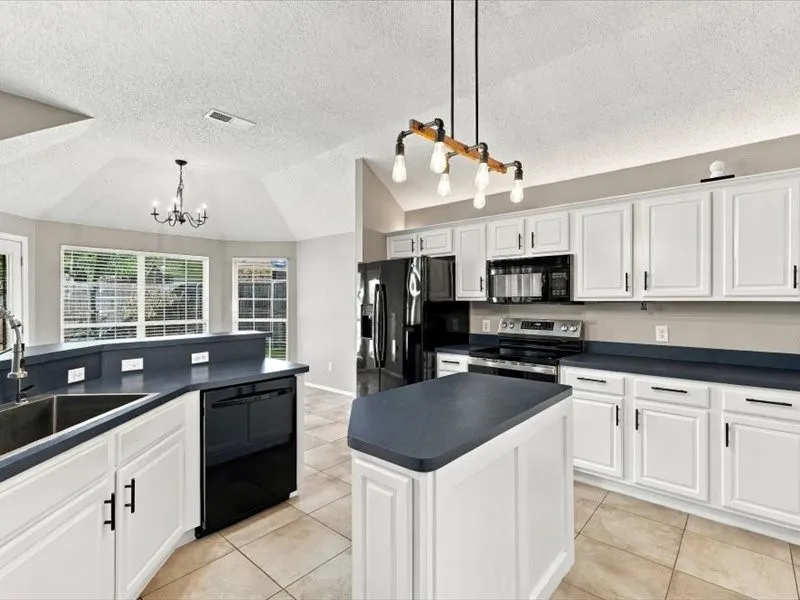 Single Family Residence For Rent in Tarrant County , 3709 Staghorn Circle N, Fort Worth, Texas 76137, 4 Bedroom, 2 Bathroom, 2 Garage spaces, 1,801 Sqft, built in 1999, mls#21403647, Real Estate Agent in Fort Worth, Homes For Rent in Tarrant county, Homes For Rent in Fort Worth, Realtor in Fort Worth Texas, Real Estate Brokerage Independent Realty Texas, Luminita Cordes Realtor
