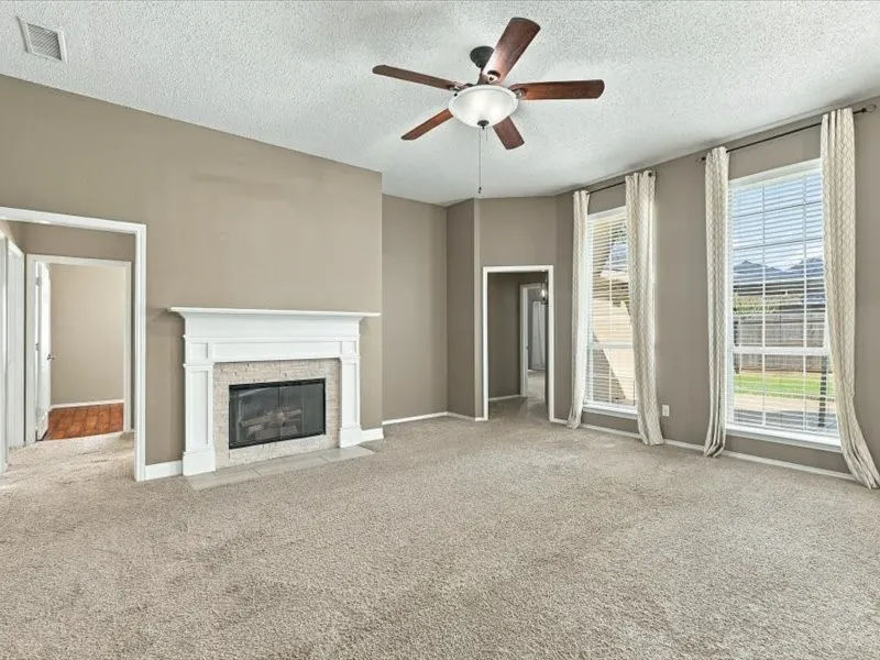 Single Family Residence For Rent in Tarrant County , 3709 Staghorn Circle N, Fort Worth, Texas 76137, 4 Bedroom, 2 Bathroom, 2 Garage spaces, 1,801 Sqft, built in 1999, mls#21403647, Real Estate Agent in Fort Worth, Homes For Rent in Tarrant county, Homes For Rent in Fort Worth, Realtor in Fort Worth Texas, Real Estate Brokerage Independent Realty Texas, Luminita Cordes Realtor