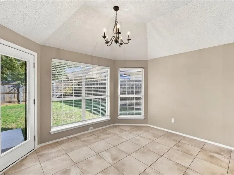 Single Family Residence For Rent in Tarrant County , 3709 Staghorn Circle N, Fort Worth, Texas 76137, 4 Bedroom, 2 Bathroom, 2 Garage spaces, 1,801 Sqft, built in 1999, mls#21403647, Real Estate Agent in Fort Worth, Homes For Rent in Tarrant county, Homes For Rent in Fort Worth, Realtor in Fort Worth Texas, Real Estate Brokerage Independent Realty Texas, Luminita Cordes Realtor