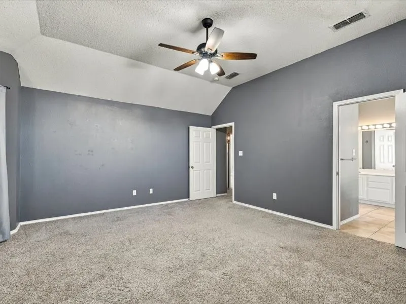 Single Family Residence For Rent in Tarrant County , 3709 Staghorn Circle N, Fort Worth, Texas 76137, 4 Bedroom, 2 Bathroom, 2 Garage spaces, 1,801 Sqft, built in 1999, mls#21403647, Real Estate Agent in Fort Worth, Homes For Rent in Tarrant county, Homes For Rent in Fort Worth, Realtor in Fort Worth Texas, Real Estate Brokerage Independent Realty Texas, Luminita Cordes Realtor