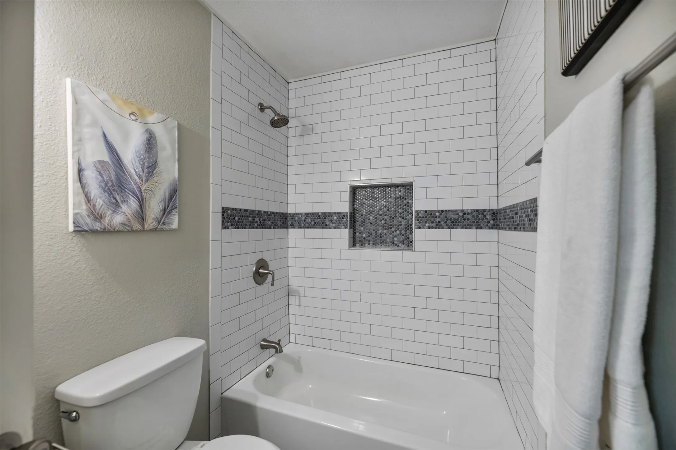 Single Family Residence For Sale in Tarrant County , 3462 W Gambrell Street, Fort Worth, Texas 76133, 2 Bedroom, 1 Bathroom, 1 Garage spaces, 780 Sqft, built in 1951, mls#21389546, Real Estate Agent in Fort Worth, Homes For Sale in Tarrant county, Homes For Sale in Fort Worth, Realtor in Fort Worth Texas, Real Estate Brokerage Independent Realty Texas, Luminita Cordes Realtor