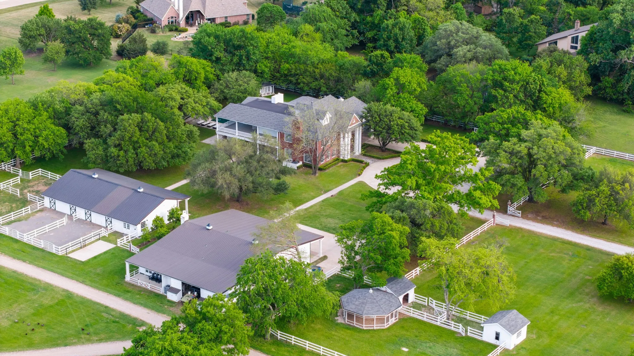 Farm For Sale in Collin County , 4023 Anns Lane, Parker, Texas 75002, 6 Bedroom, 7 Bathroom, 4 Garage spaces, 6,476 Sqft, built in 1998, mls#21403491, Real Estate Agent in Parker, Homes For Sale in Collin county, Homes For Sale in Parker, Realtor in Parker Texas, Real Estate Brokerage Independent Realty Texas, Luminita Cordes Realtor