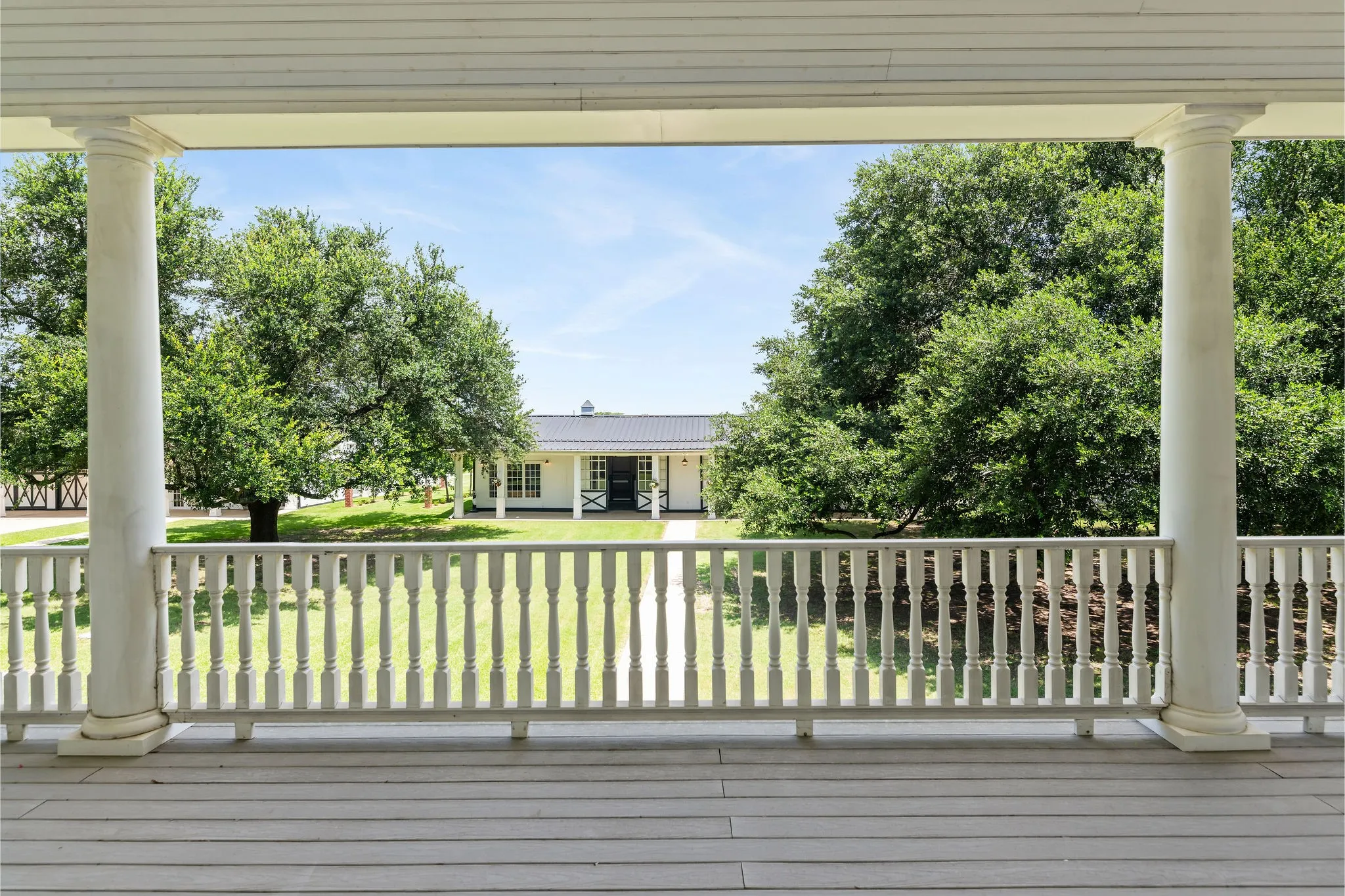 Farm For Sale in Collin County , 4023 Anns Lane, Parker, Texas 75002, 6 Bedroom, 7 Bathroom, 4 Garage spaces, 6,476 Sqft, built in 1998, mls#21403491, Real Estate Agent in Parker, Homes For Sale in Collin county, Homes For Sale in Parker, Realtor in Parker Texas, Real Estate Brokerage Independent Realty Texas, Luminita Cordes Realtor