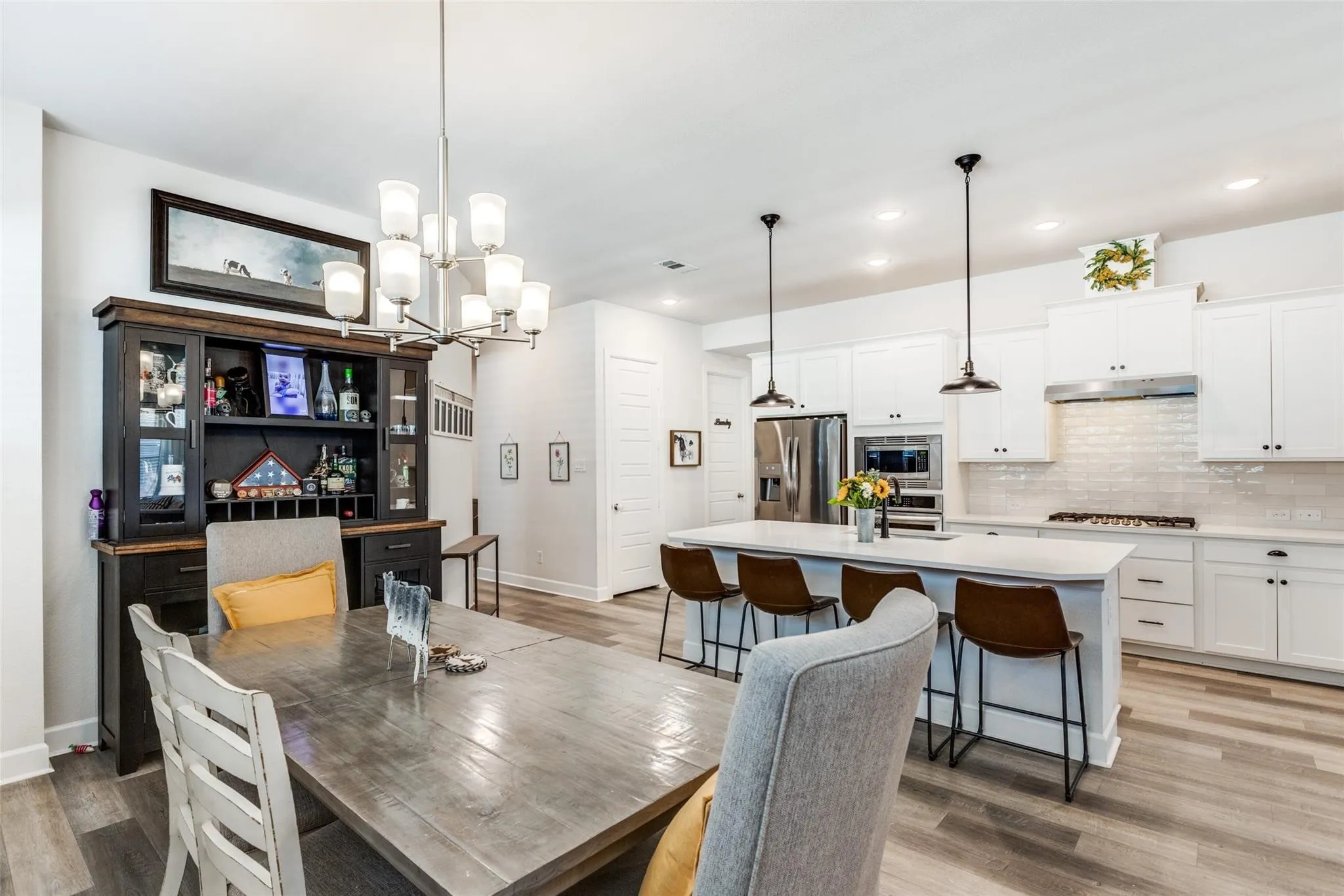 Single Family Residence For Sale in Collin County , 2501 War Admiral Street, Celina, Texas 75009, 4 Bedroom, 3 Bathroom, 2 Garage spaces, 2,252 Sqft, built in 2019, mls#21396071, Real Estate Agent in Celina, Homes For Sale in Collin county, Homes For Sale in Celina, Realtor in Celina Texas, Real Estate Brokerage Independent Realty Texas, Luminita Cordes Realtor