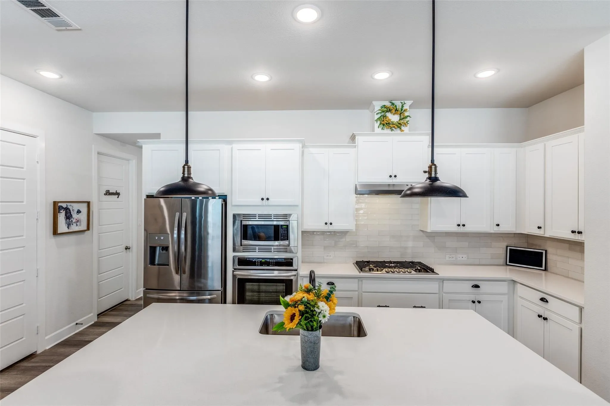 Single Family Residence For Sale in Collin County , 2501 War Admiral Street, Celina, Texas 75009, 4 Bedroom, 3 Bathroom, 2 Garage spaces, 2,252 Sqft, built in 2019, mls#21396071, Real Estate Agent in Celina, Homes For Sale in Collin county, Homes For Sale in Celina, Realtor in Celina Texas, Real Estate Brokerage Independent Realty Texas, Luminita Cordes Realtor