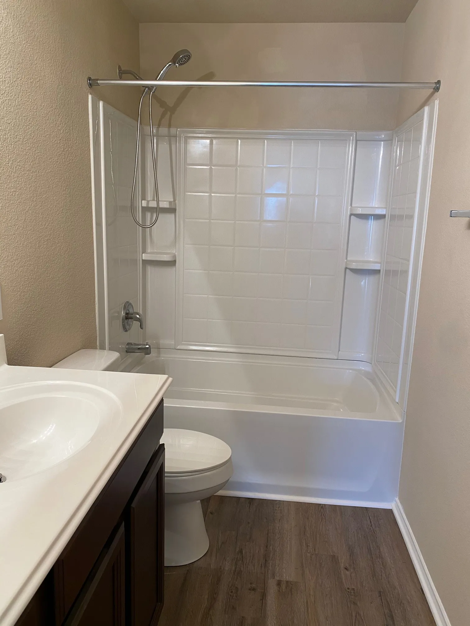 Single Family Residence For Rent in Denton County , 1060 Barrington Drive, Prosper, Texas 75078, 5 Bedroom, 3 Bathroom, 2 Garage spaces, 2,952 Sqft, built in 2010, mls#21403742, Real Estate Agent in Prosper, Homes For Rent in Denton county, Homes For Rent in Prosper, Realtor in Prosper Texas, Real Estate Brokerage Independent Realty Texas, Luminita Cordes Realtor