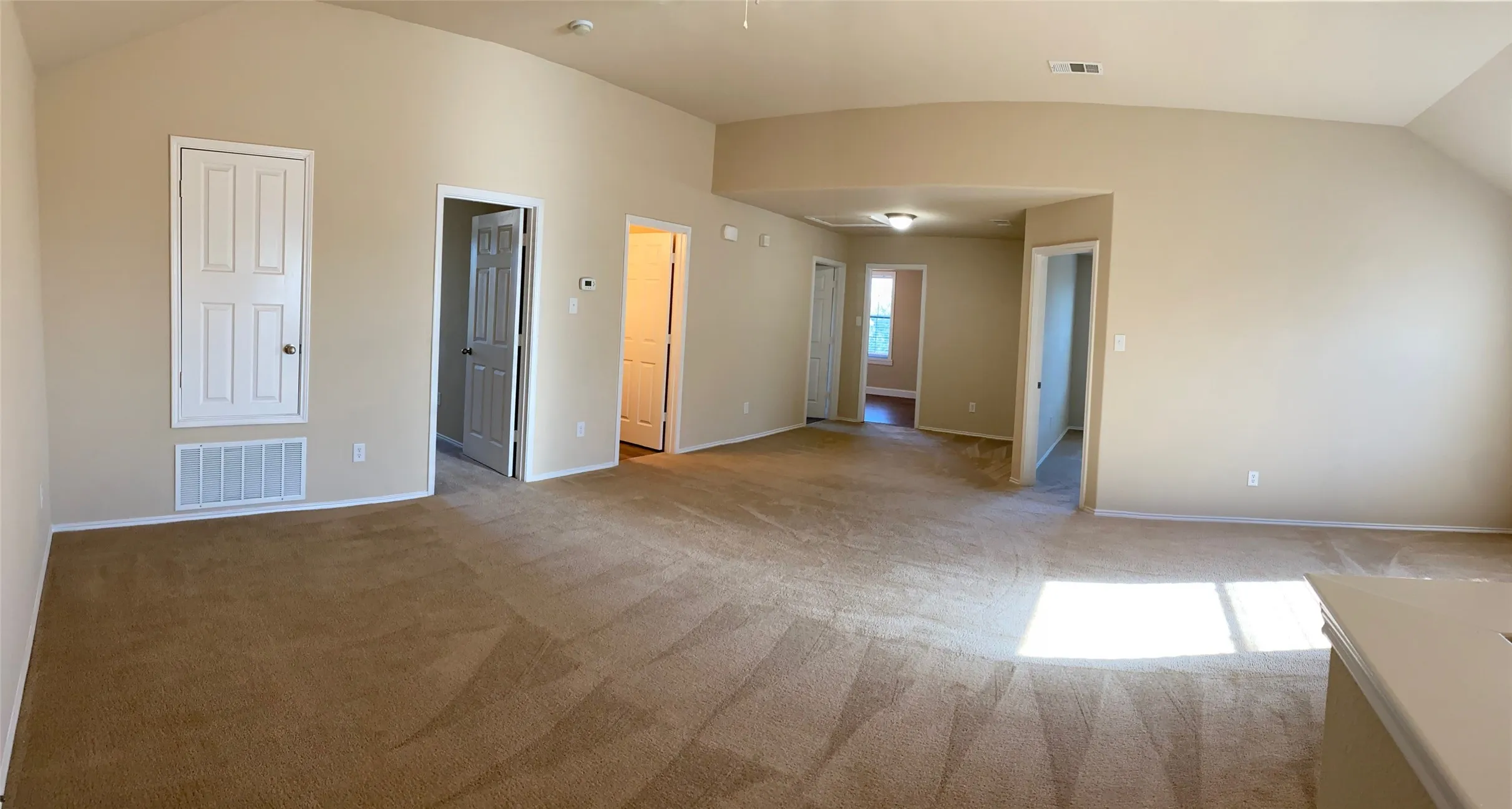 Single Family Residence For Rent in Denton County , 1060 Barrington Drive, Prosper, Texas 75078, 5 Bedroom, 3 Bathroom, 2 Garage spaces, 2,952 Sqft, built in 2010, mls#21403742, Real Estate Agent in Prosper, Homes For Rent in Denton county, Homes For Rent in Prosper, Realtor in Prosper Texas, Real Estate Brokerage Independent Realty Texas, Luminita Cordes Realtor