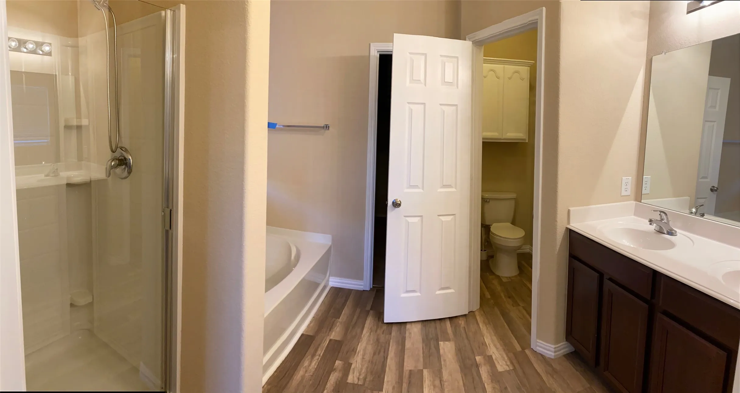 Single Family Residence For Rent in Denton County , 1060 Barrington Drive, Prosper, Texas 75078, 5 Bedroom, 3 Bathroom, 2 Garage spaces, 2,952 Sqft, built in 2010, mls#21403742, Real Estate Agent in Prosper, Homes For Rent in Denton county, Homes For Rent in Prosper, Realtor in Prosper Texas, Real Estate Brokerage Independent Realty Texas, Luminita Cordes Realtor