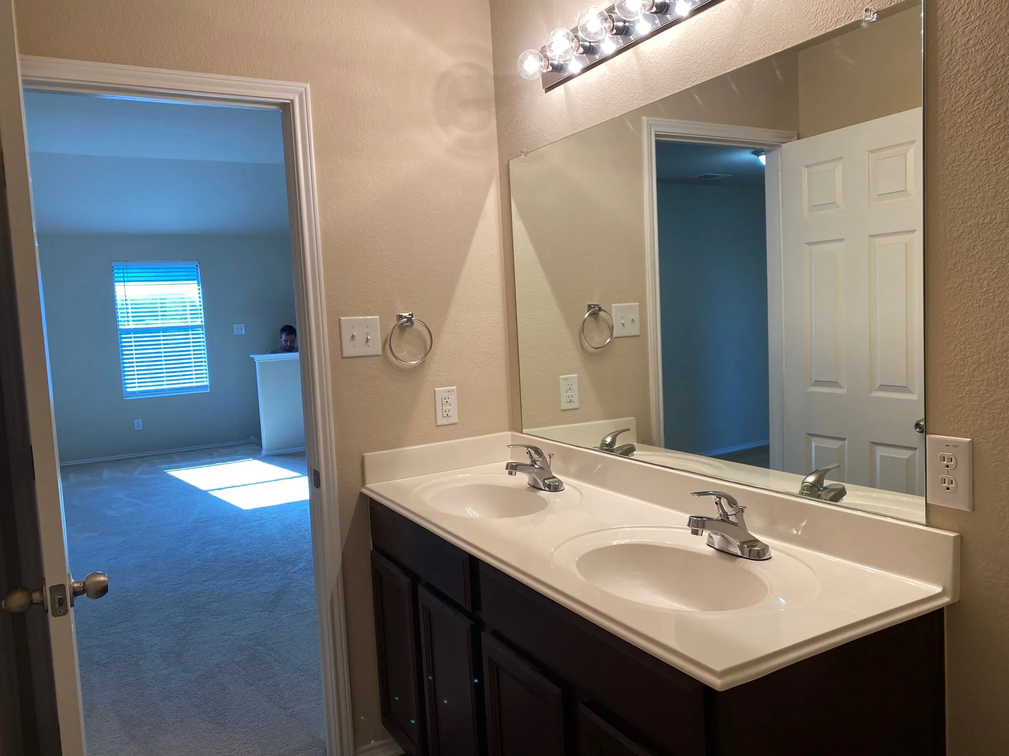Single Family Residence For Rent in Denton County , 1060 Barrington Drive, Prosper, Texas 75078, 5 Bedroom, 3 Bathroom, 2 Garage spaces, 2,952 Sqft, built in 2010, mls#21403742, Real Estate Agent in Prosper, Homes For Rent in Denton county, Homes For Rent in Prosper, Realtor in Prosper Texas, Real Estate Brokerage Independent Realty Texas, Luminita Cordes Realtor