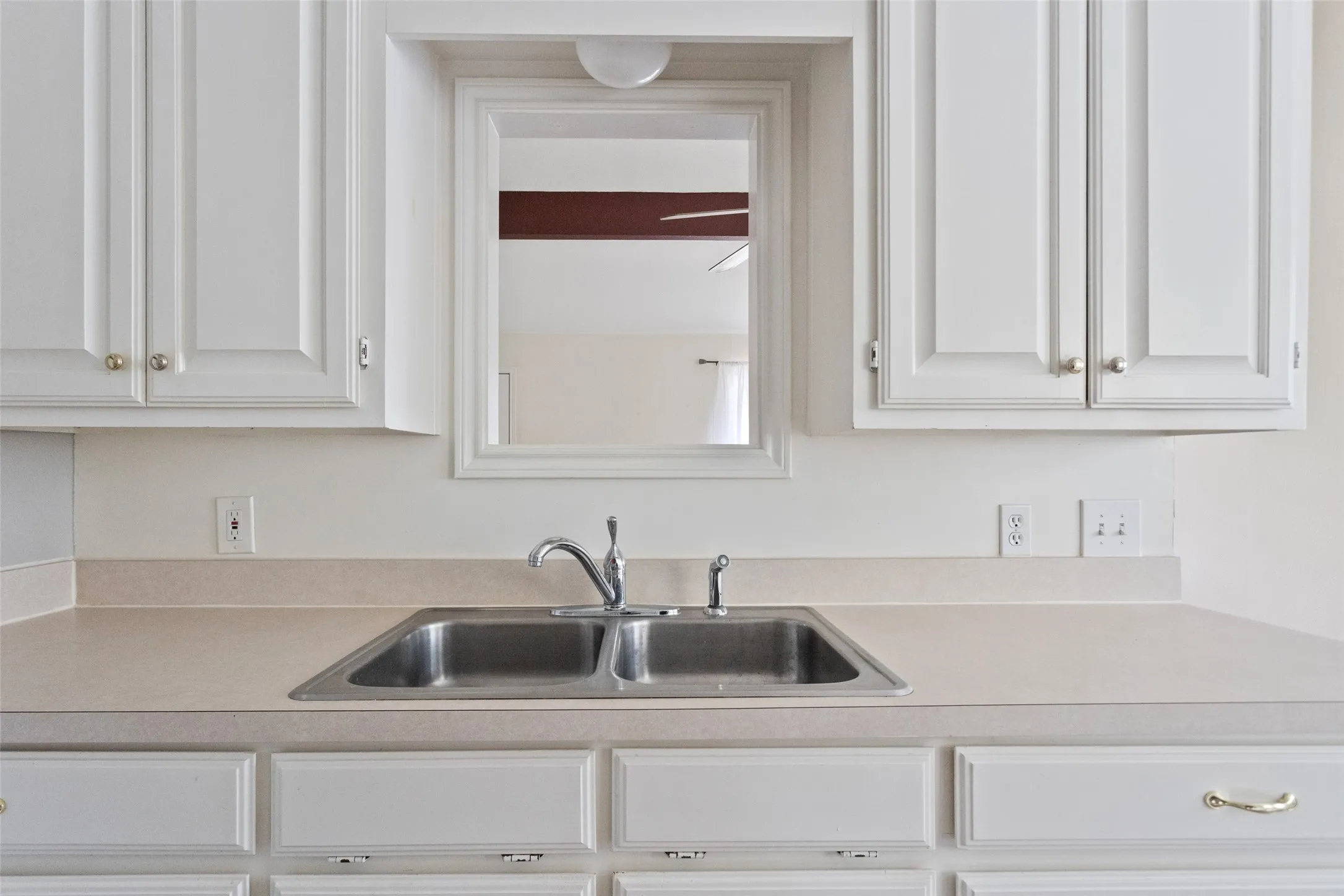Single Family Residence For Rent in Hood County , 1811 Hidden Valley Road, Granbury, Texas 76049, 2 Bedroom, 1 Bathroom, Garage spaces, 864 Sqft, built in 1979, mls#21403747, Real Estate Agent in Granbury, Homes For Rent in Hood county, Homes For Rent in Granbury, Realtor in Granbury Texas, Real Estate Brokerage Independent Realty Texas, Luminita Cordes Realtor