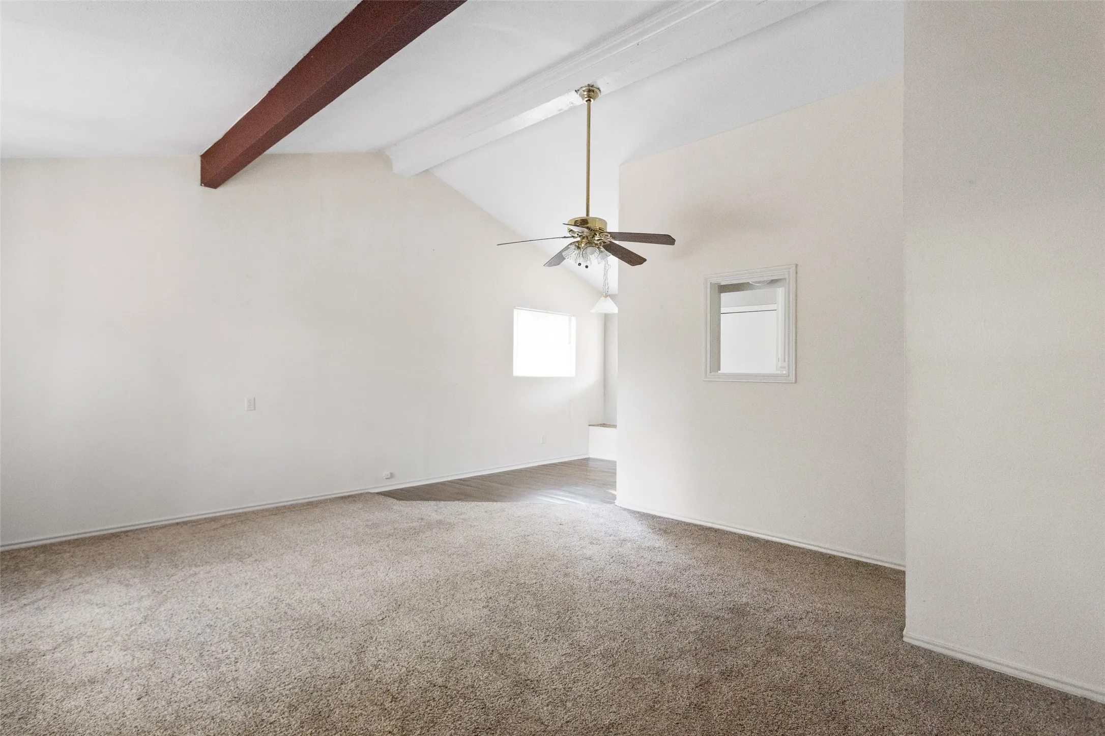 Single Family Residence For Rent in Hood County , 1811 Hidden Valley Road, Granbury, Texas 76049, 2 Bedroom, 1 Bathroom, Garage spaces, 864 Sqft, built in 1979, mls#21403747, Real Estate Agent in Granbury, Homes For Rent in Hood county, Homes For Rent in Granbury, Realtor in Granbury Texas, Real Estate Brokerage Independent Realty Texas, Luminita Cordes Realtor