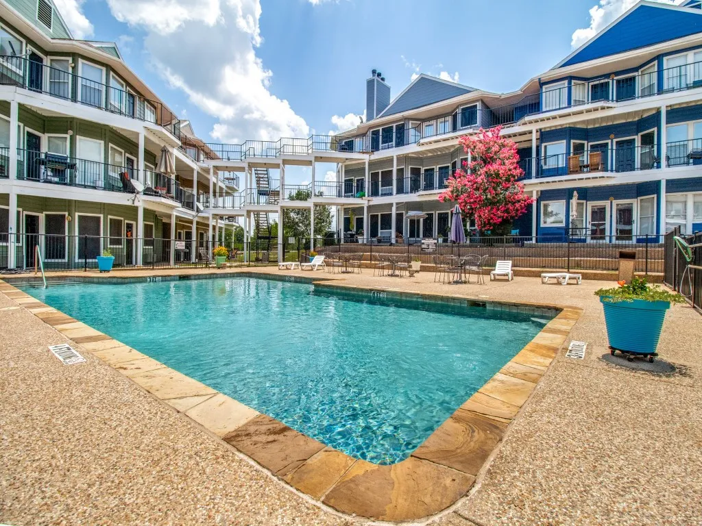 Condominium For Rent in Grayson County , 2164 Tanglewood Boulevard A105, Pottsboro, Texas 75076, 2 Bedroom, 3 Bathroom, Garage spaces, 1,251 Sqft, built in 1985, mls#21403734, Real Estate Agent in Pottsboro, Homes For Rent in Grayson county, Homes For Rent in Pottsboro, Realtor in Pottsboro Texas, Real Estate Brokerage Independent Realty Texas, Luminita Cordes Realtor