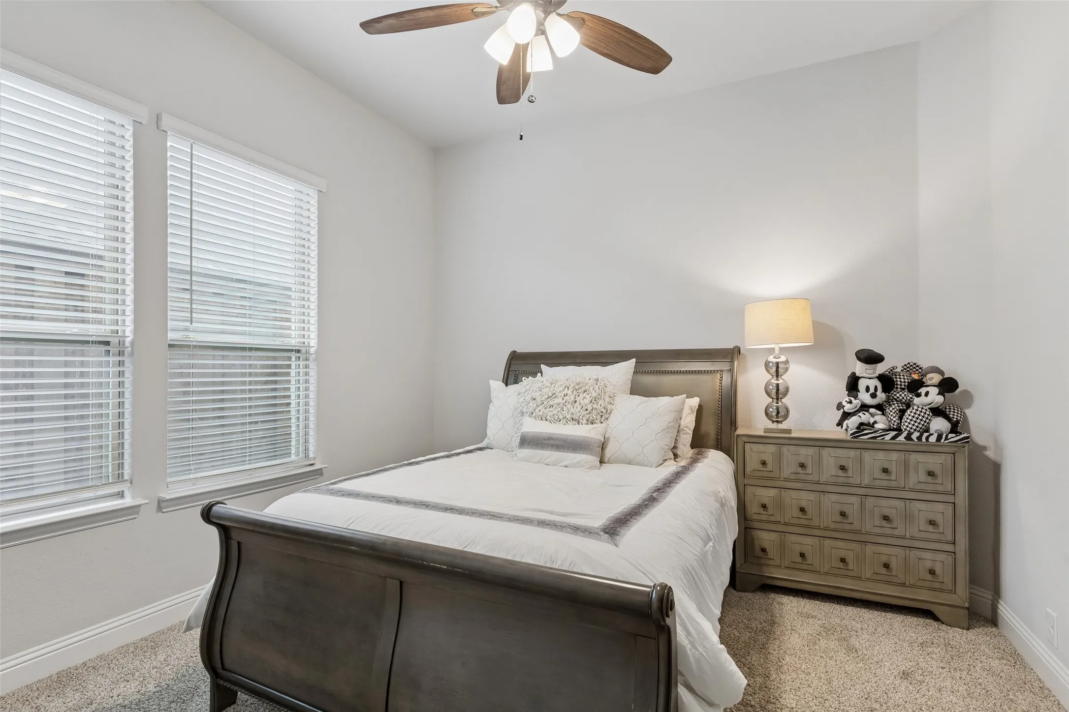 Single Family Residence For Sale in Denton County , 716 New Marion Road, Little Elm, Texas 75068, 4 Bedroom, 3 Bathroom, 2 Garage spaces, 2,521 Sqft, built in 2021, mls#21403151, Real Estate Agent in Little Elm, Homes For Sale in Denton county, Homes For Sale in Little Elm, Realtor in Little Elm Texas, Real Estate Brokerage Independent Realty Texas, Luminita Cordes Realtor