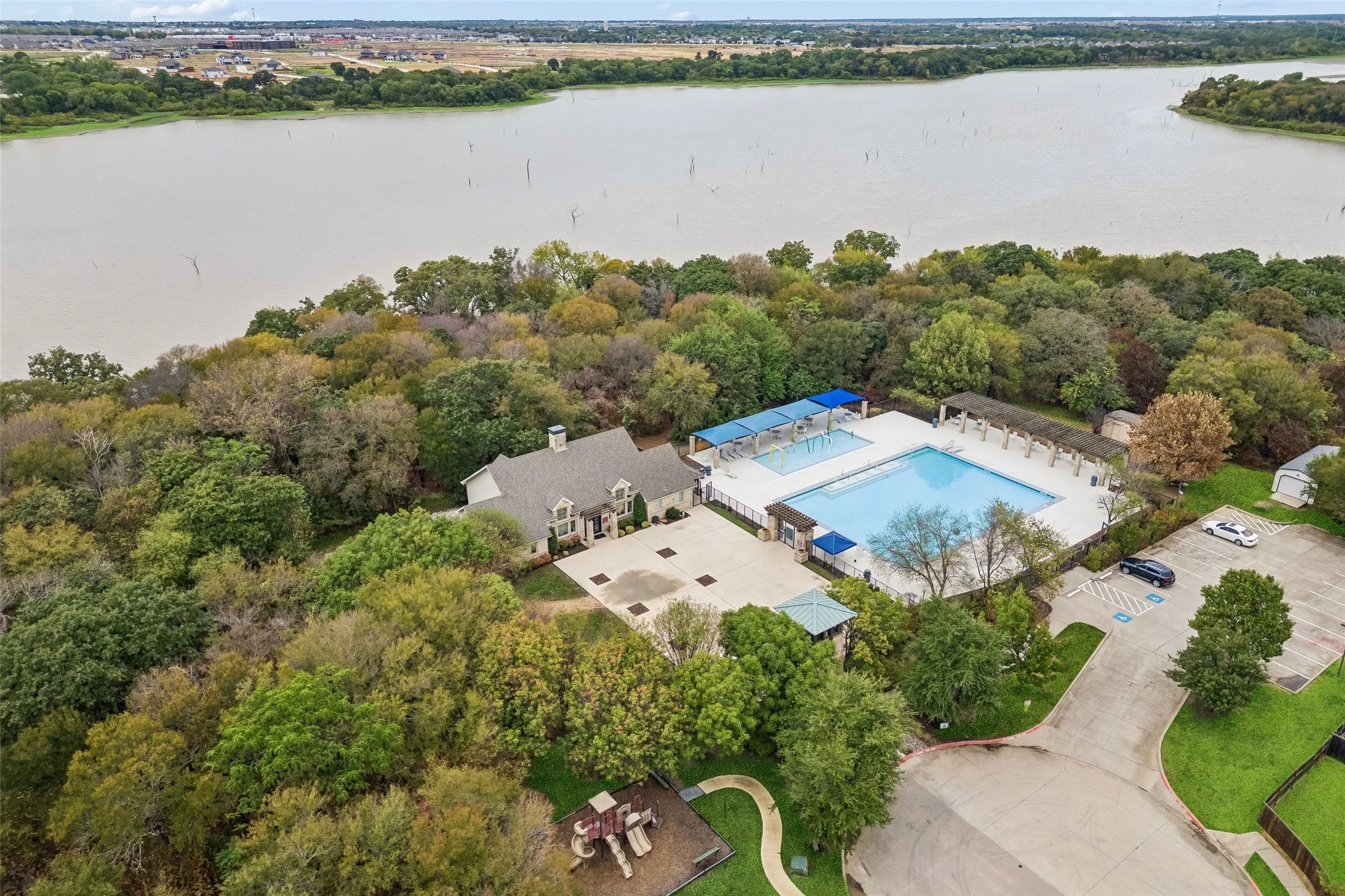 Single Family Residence For Sale in Denton County , 716 New Marion Road, Little Elm, Texas 75068, 4 Bedroom, 3 Bathroom, 2 Garage spaces, 2,521 Sqft, built in 2021, mls#21403151, Real Estate Agent in Little Elm, Homes For Sale in Denton county, Homes For Sale in Little Elm, Realtor in Little Elm Texas, Real Estate Brokerage Independent Realty Texas, Luminita Cordes Realtor
