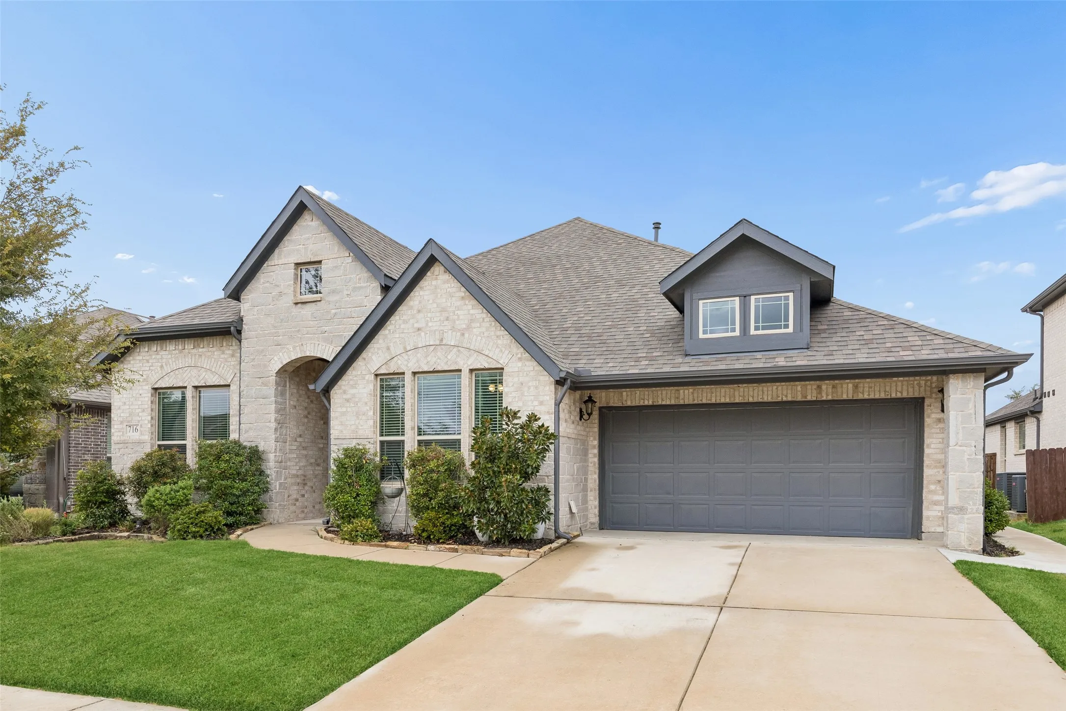 Single Family Residence For Sale in Denton County , 716 New Marion Road, Little Elm, Texas 75068, 4 Bedroom, 3 Bathroom, 2 Garage spaces, 2,521 Sqft, built in 2021, mls#21403151, Real Estate Agent in Little Elm, Homes For Sale in Denton county, Homes For Sale in Little Elm, Realtor in Little Elm Texas, Real Estate Brokerage Independent Realty Texas, Luminita Cordes Realtor