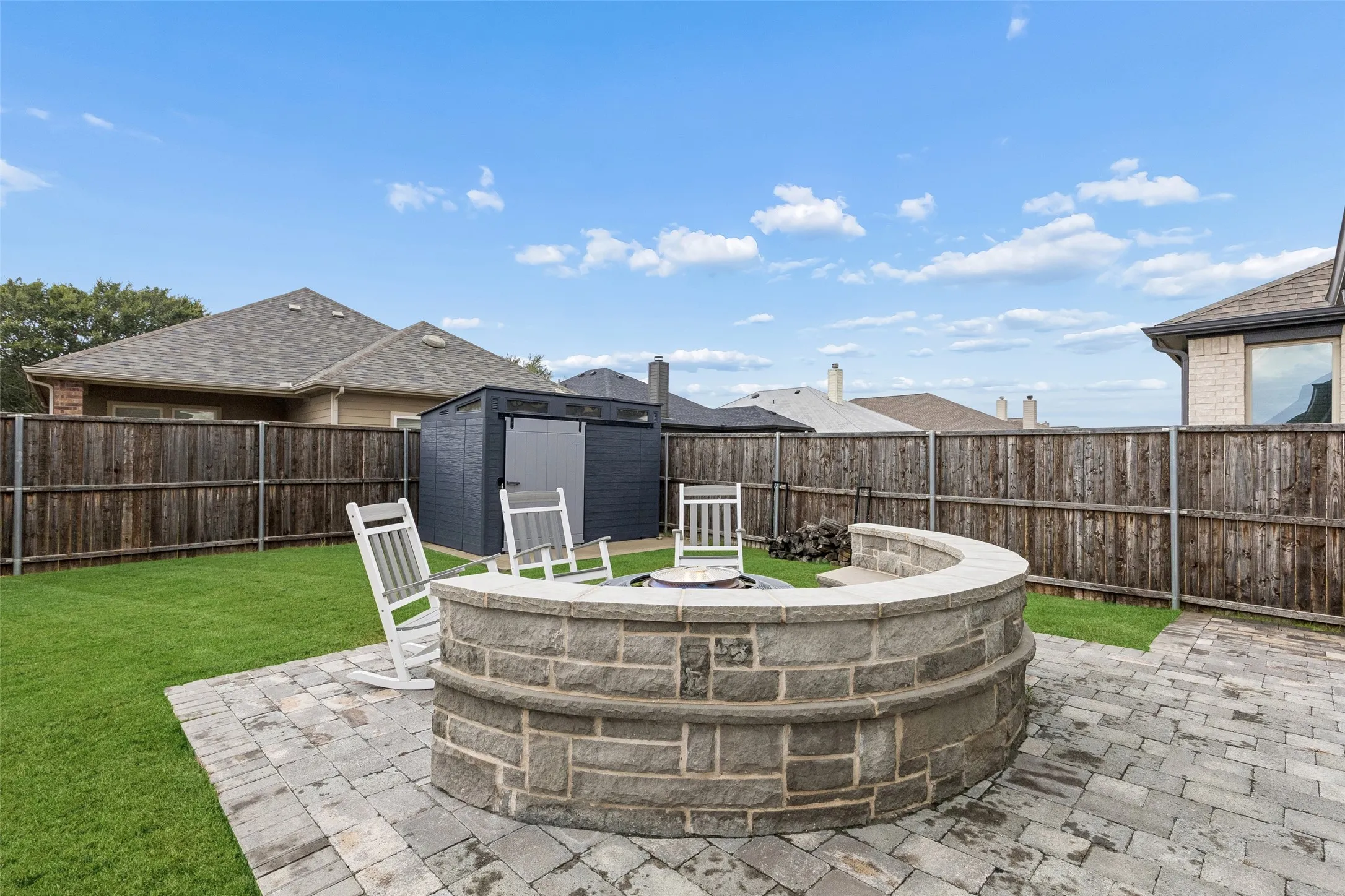 Single Family Residence For Sale in Denton County , 716 New Marion Road, Little Elm, Texas 75068, 4 Bedroom, 3 Bathroom, 2 Garage spaces, 2,521 Sqft, built in 2021, mls#21403151, Real Estate Agent in Little Elm, Homes For Sale in Denton county, Homes For Sale in Little Elm, Realtor in Little Elm Texas, Real Estate Brokerage Independent Realty Texas, Luminita Cordes Realtor