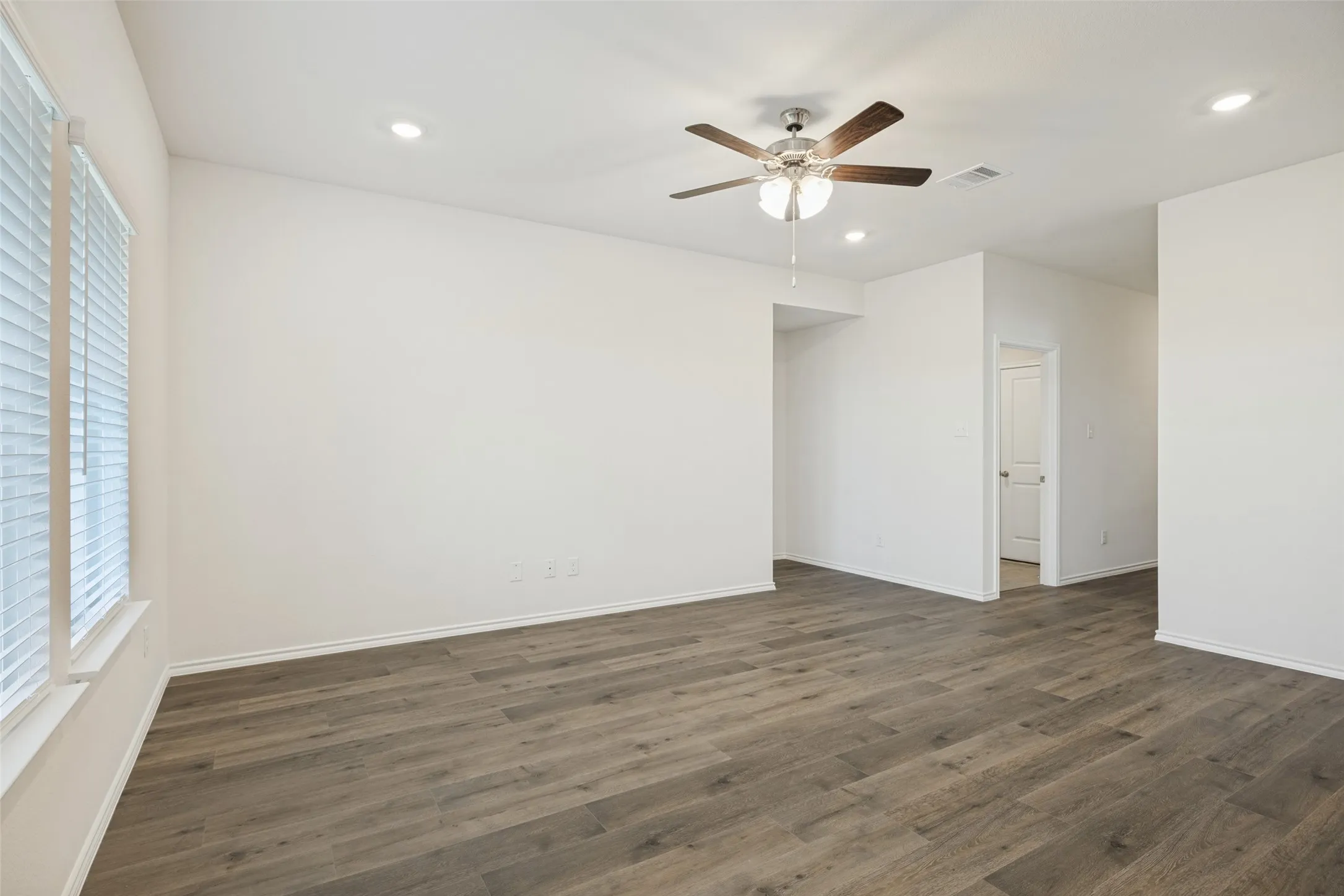 Single Family Residence For Rent in Collin County , 400 Saddle Blanket Drive, Nevada, Texas 75173, 2 Bedroom, 2 Bathroom, 2 Garage spaces, 1,655 Sqft, built in 2026, mls#21403736, Real Estate Agent in Nevada, Homes For Rent in Collin county, Homes For Rent in Nevada, Realtor in Nevada Texas, Real Estate Brokerage Independent Realty Texas, Luminita Cordes Realtor