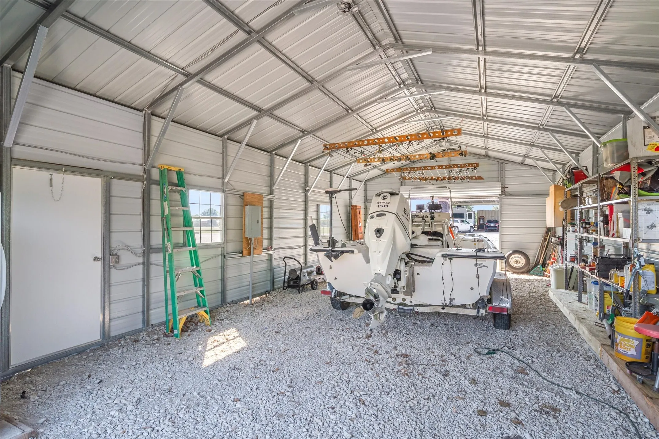 Single Family Residence For Sale in Van Zandt County , 189 VZ County Road 3727, Wills Point, Texas 75169, 1 Bedroom, 1 Bathroom, Garage spaces, 400 Sqft, built in 2023, mls#21393839, Real Estate Agent in Wills Point, Homes For Sale in Van Zandt county, Homes For Sale in Wills Point, Realtor in Wills Point Texas, Real Estate Brokerage Independent Realty Texas, Luminita Cordes Realtor