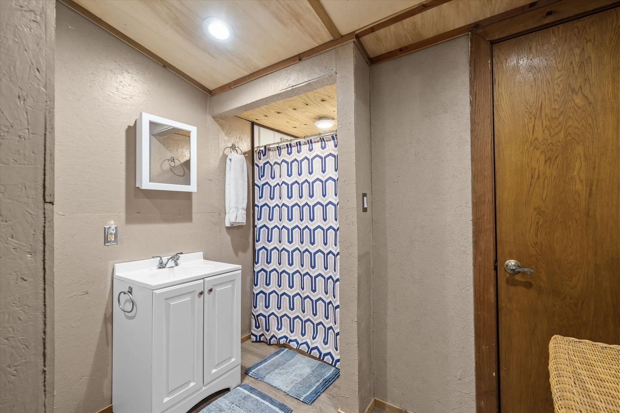 Single Family Residence For Sale in Van Zandt County , 189 VZ County Road 3727, Wills Point, Texas 75169, 1 Bedroom, 1 Bathroom, Garage spaces, 400 Sqft, built in 2023, mls#21393839, Real Estate Agent in Wills Point, Homes For Sale in Van Zandt county, Homes For Sale in Wills Point, Realtor in Wills Point Texas, Real Estate Brokerage Independent Realty Texas, Luminita Cordes Realtor