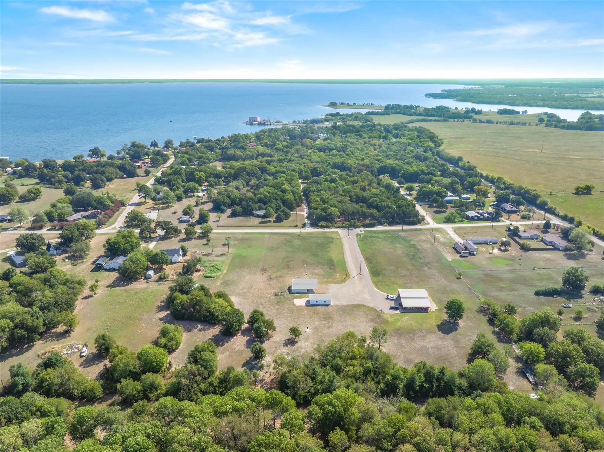 Single Family Residence For Sale in Van Zandt County , 189 VZ County Road 3727, Wills Point, Texas 75169, 1 Bedroom, 1 Bathroom, Garage spaces, 400 Sqft, built in 2023, mls#21393839, Real Estate Agent in Wills Point, Homes For Sale in Van Zandt county, Homes For Sale in Wills Point, Realtor in Wills Point Texas, Real Estate Brokerage Independent Realty Texas, Luminita Cordes Realtor