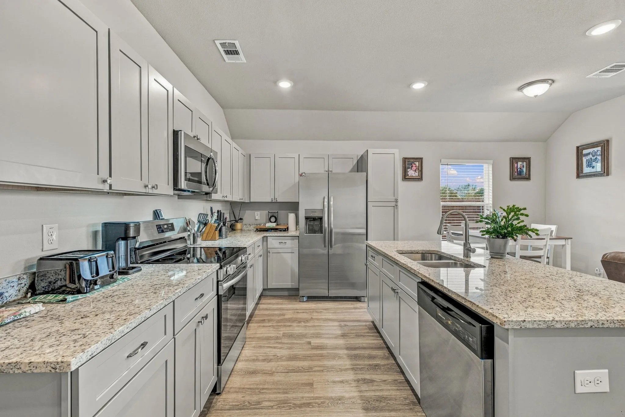 Single Family Residence For Sale in Young County , 1529 Jacqueline Lane, Graham, Texas 76450, 3 Bedroom, 2 Bathroom, 2 Garage spaces, 1,318 Sqft, built in 2024, mls#21403753, Real Estate Agent in Graham, Homes For Sale in Young county, Homes For Sale in Graham, Realtor in Graham Texas, Real Estate Brokerage Independent Realty Texas, Luminita Cordes Realtor