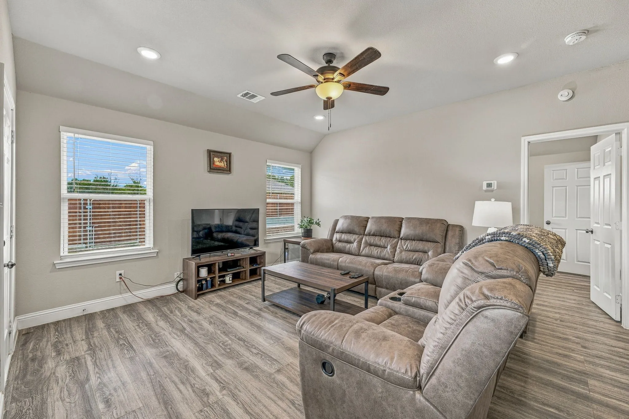 Single Family Residence For Sale in Young County , 1529 Jacqueline Lane, Graham, Texas 76450, 3 Bedroom, 2 Bathroom, 2 Garage spaces, 1,318 Sqft, built in 2024, mls#21403753, Real Estate Agent in Graham, Homes For Sale in Young county, Homes For Sale in Graham, Realtor in Graham Texas, Real Estate Brokerage Independent Realty Texas, Luminita Cordes Realtor
