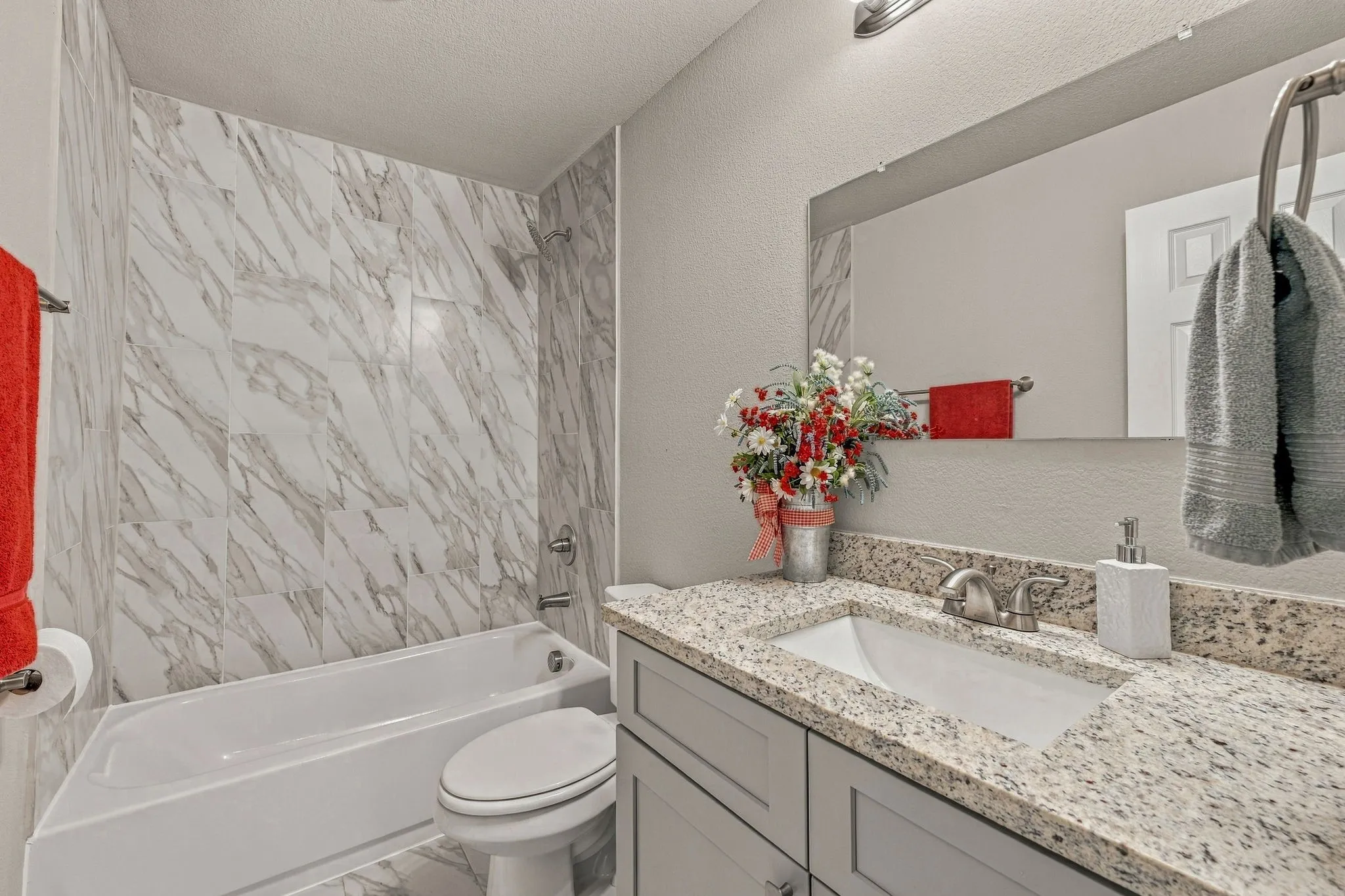 Single Family Residence For Sale in Young County , 1529 Jacqueline Lane, Graham, Texas 76450, 3 Bedroom, 2 Bathroom, 2 Garage spaces, 1,318 Sqft, built in 2024, mls#21403753, Real Estate Agent in Graham, Homes For Sale in Young county, Homes For Sale in Graham, Realtor in Graham Texas, Real Estate Brokerage Independent Realty Texas, Luminita Cordes Realtor