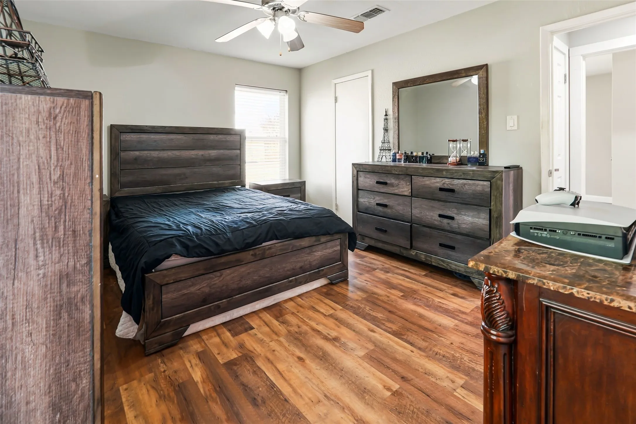 Single Family Residence For Sale in Navarro County , 3510 NORTHPARK DR., Corsicana, Texas 75110, 3 Bedroom, 2 Bathroom, Garage spaces, 1,581 Sqft, built in 1969, mls#21403752, Real Estate Agent in Corsicana, Homes For Sale in Navarro county, Homes For Sale in Corsicana, Realtor in Corsicana Texas, Real Estate Brokerage Independent Realty Texas, Luminita Cordes Realtor