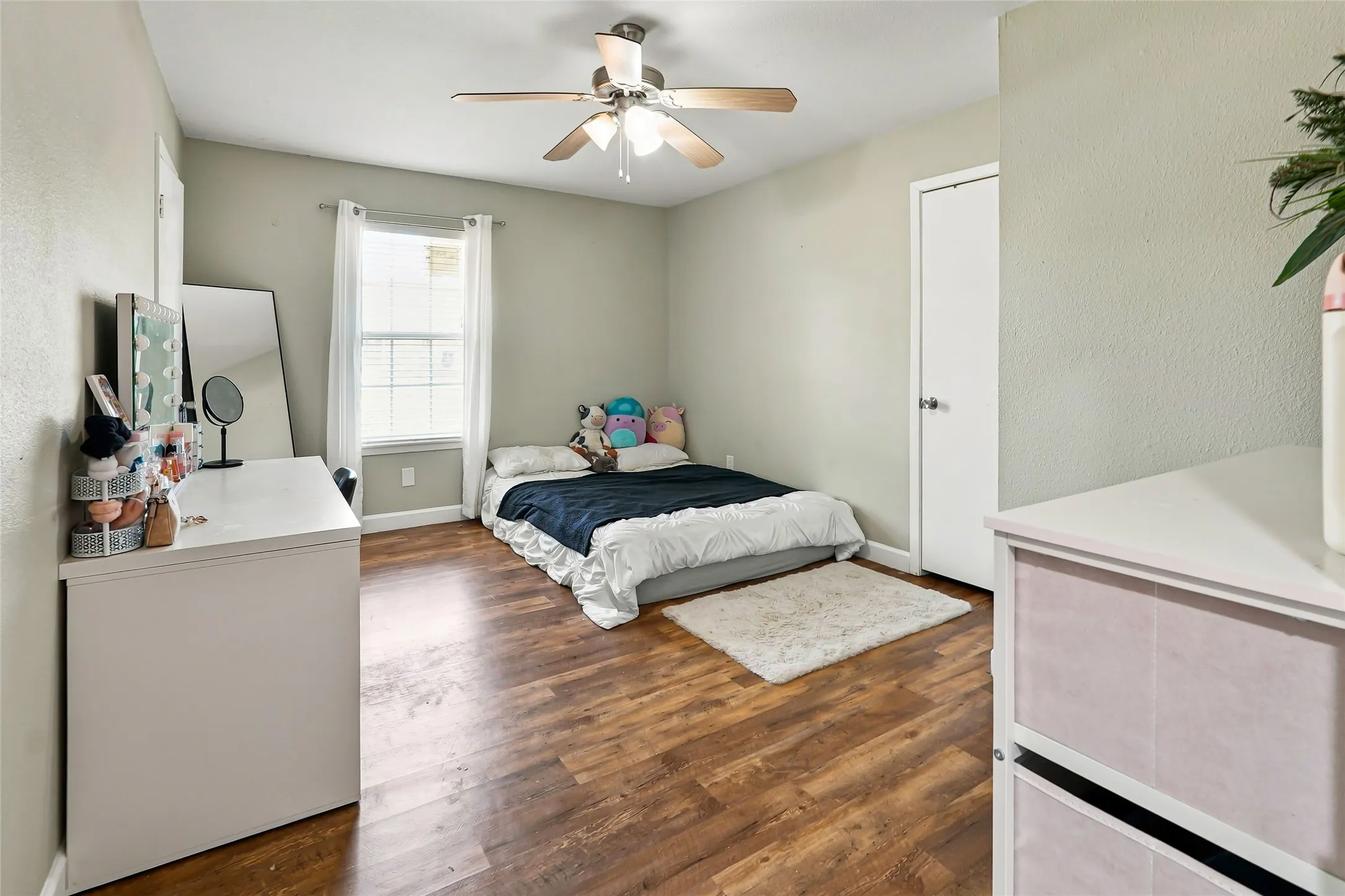 Single Family Residence For Sale in Navarro County , 3510 NORTHPARK DR., Corsicana, Texas 75110, 3 Bedroom, 2 Bathroom, Garage spaces, 1,581 Sqft, built in 1969, mls#21403752, Real Estate Agent in Corsicana, Homes For Sale in Navarro county, Homes For Sale in Corsicana, Realtor in Corsicana Texas, Real Estate Brokerage Independent Realty Texas, Luminita Cordes Realtor